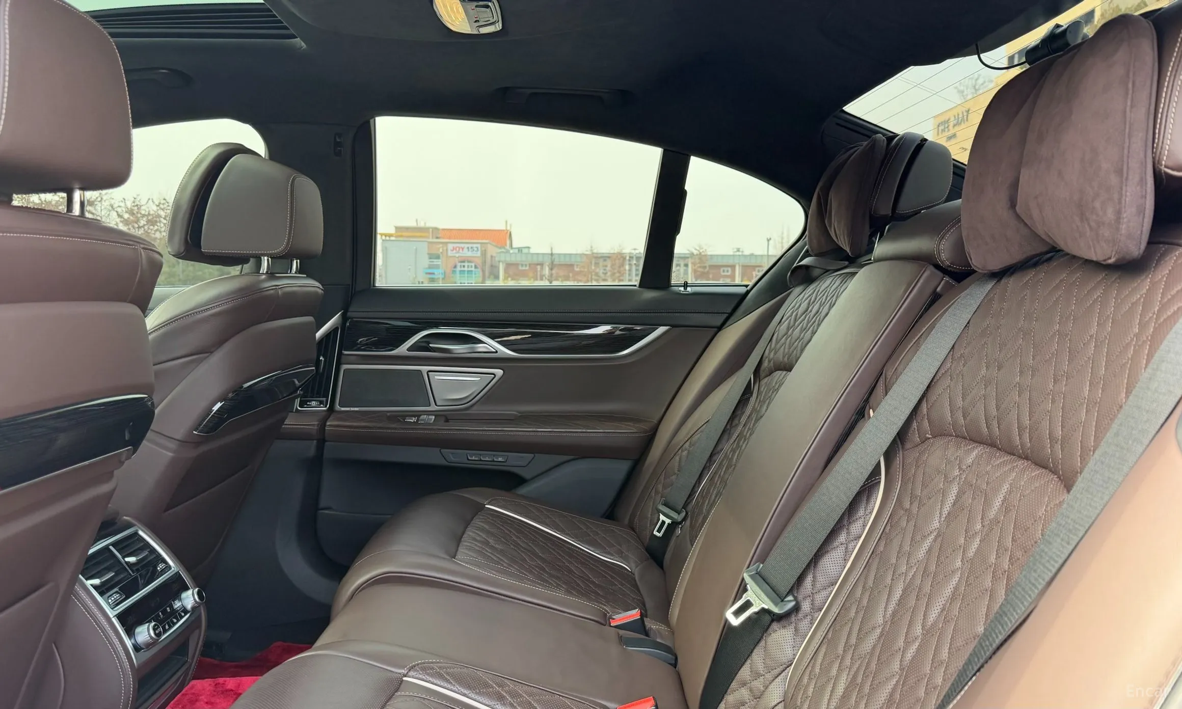 BMW 7 Series (G11) превью 10