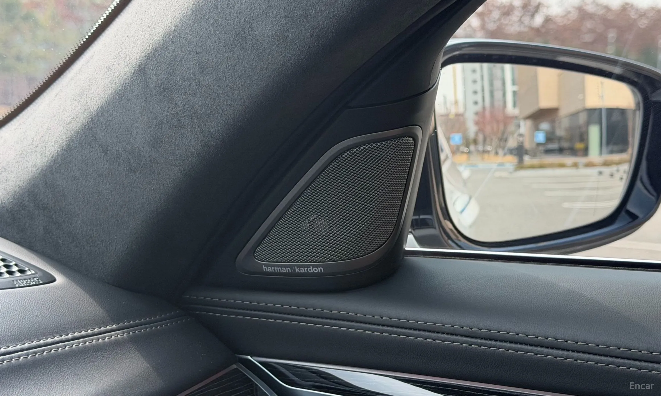 BMW 7 Series (G11) превью 20
