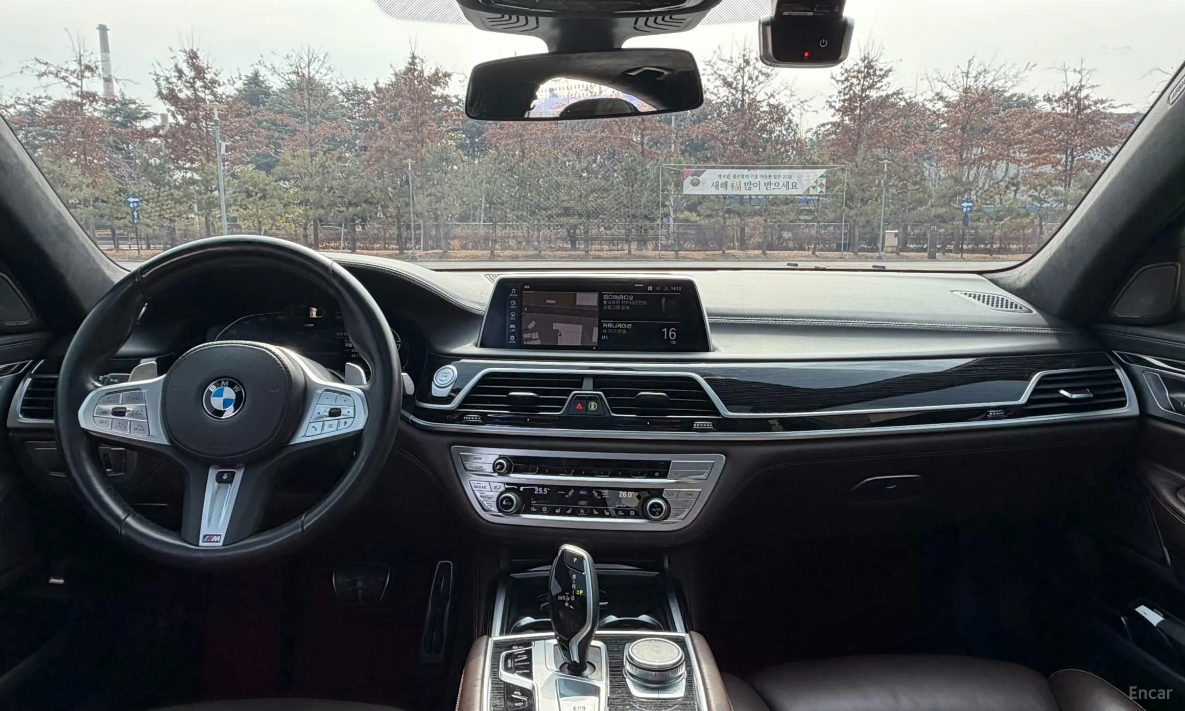 BMW 7 Series (G11) превью 7