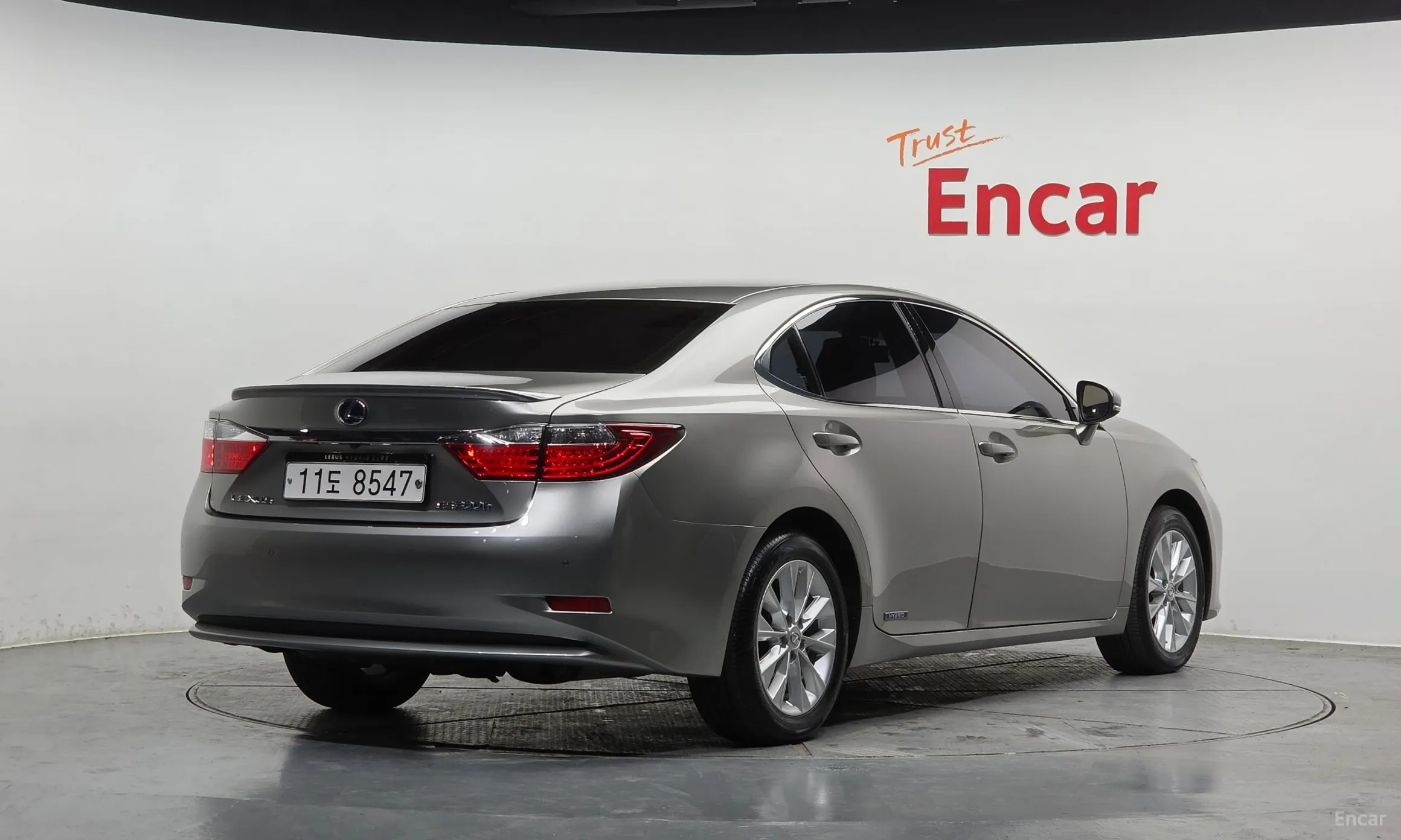 Lexus New ES300h превью 2