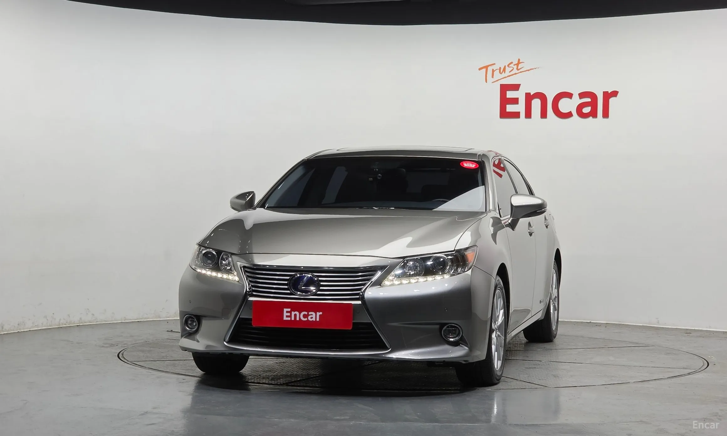 Lexus New ES300h превью 3