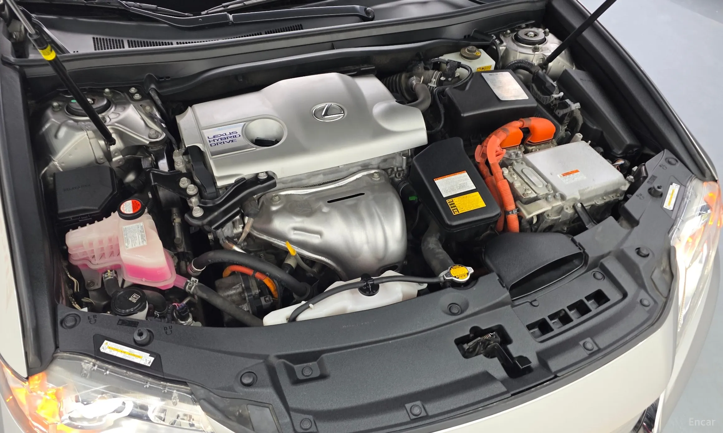 Lexus New ES300h превью 6