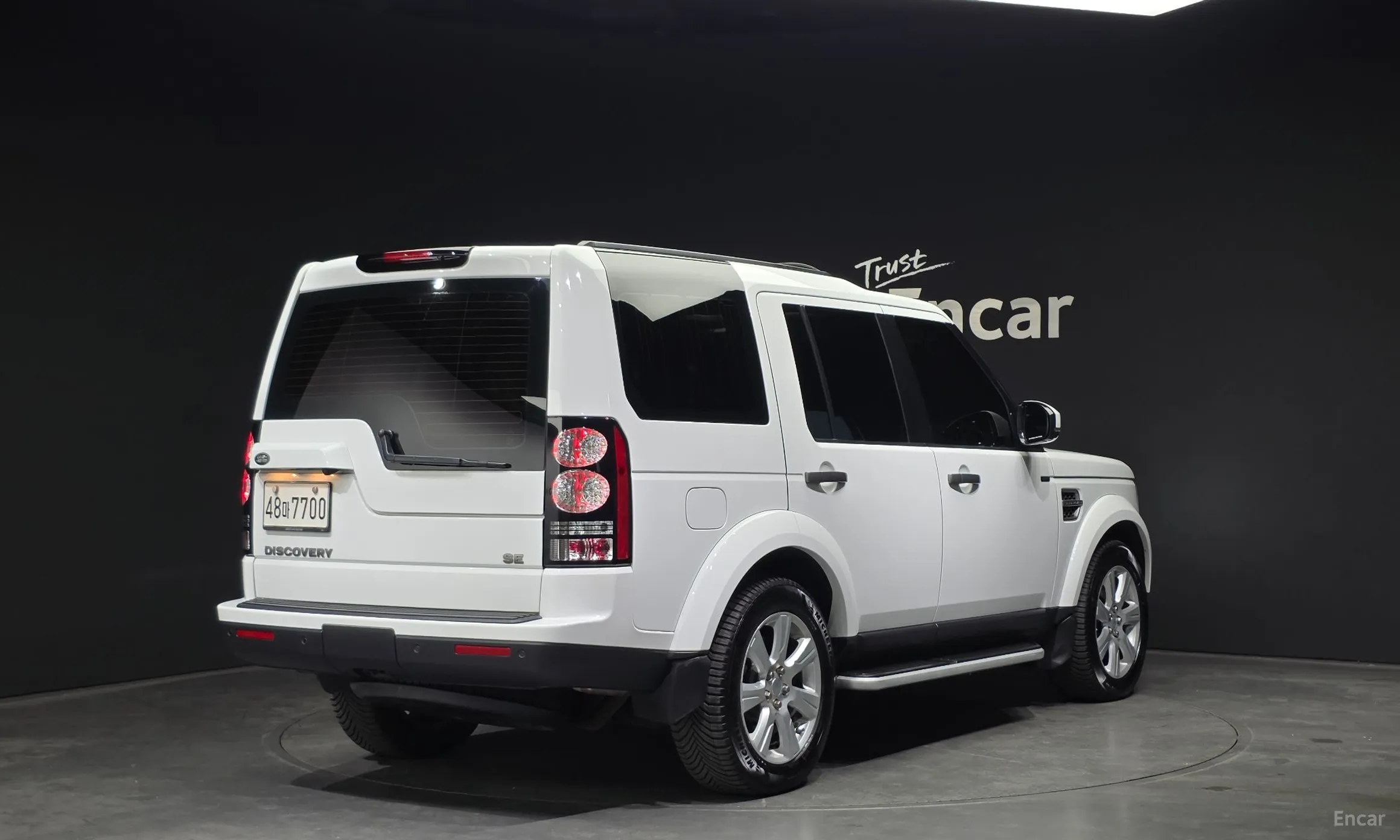Land Rover Discovery 4 превью 2