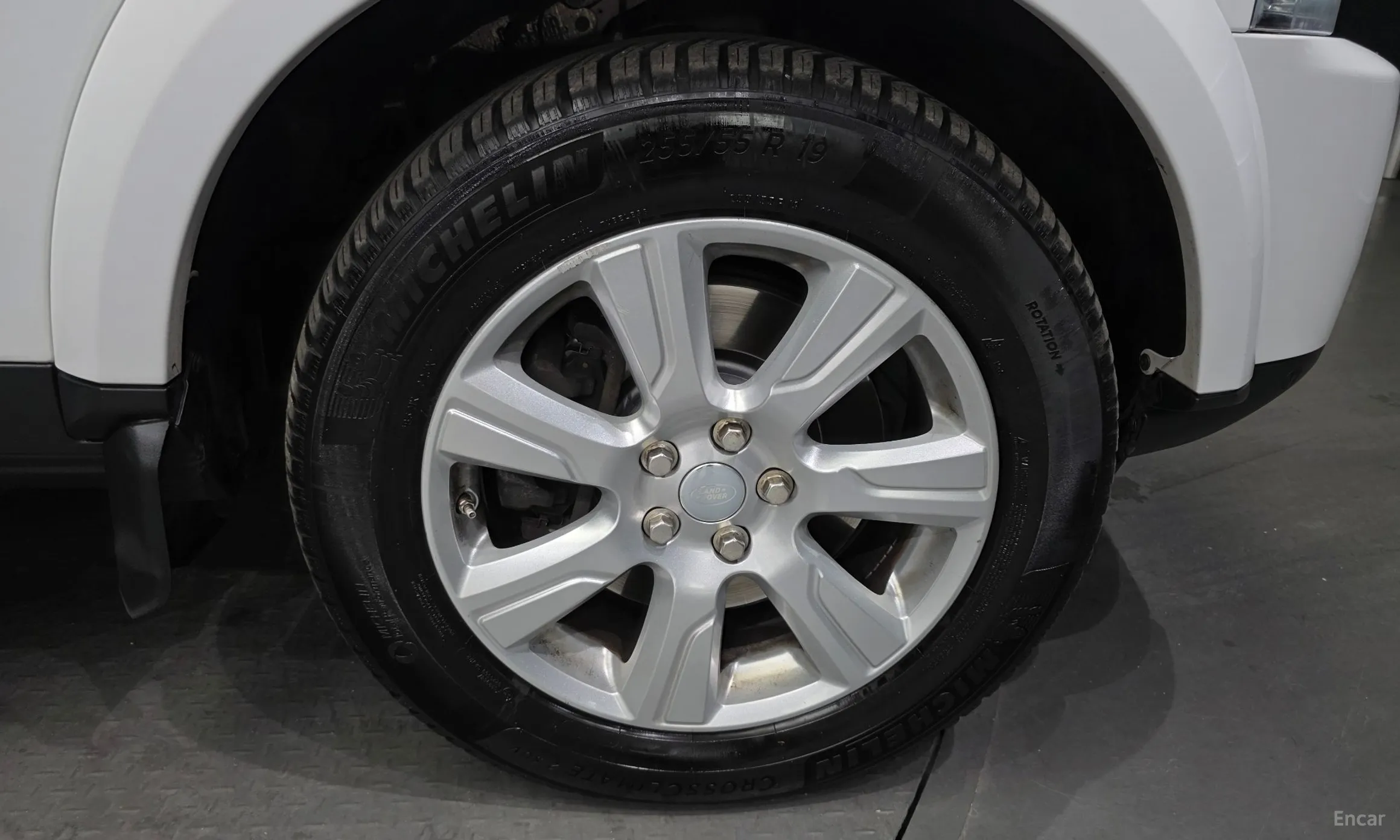 Land Rover Discovery 4 превью 5