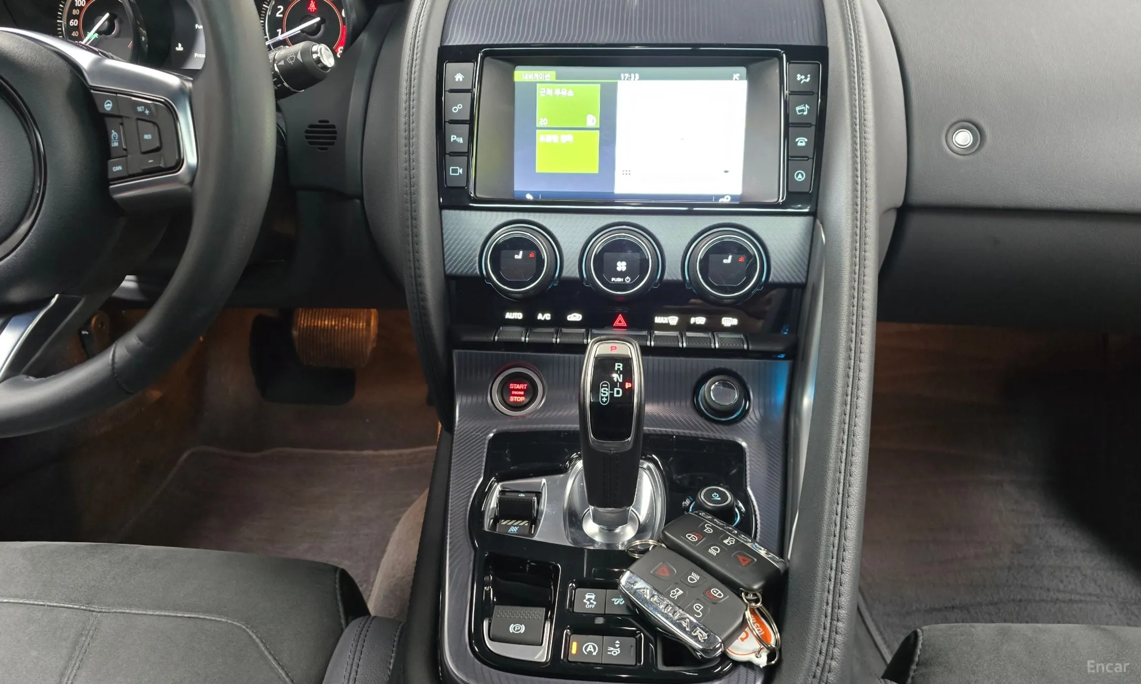 Jaguar F-TYPE превью 13