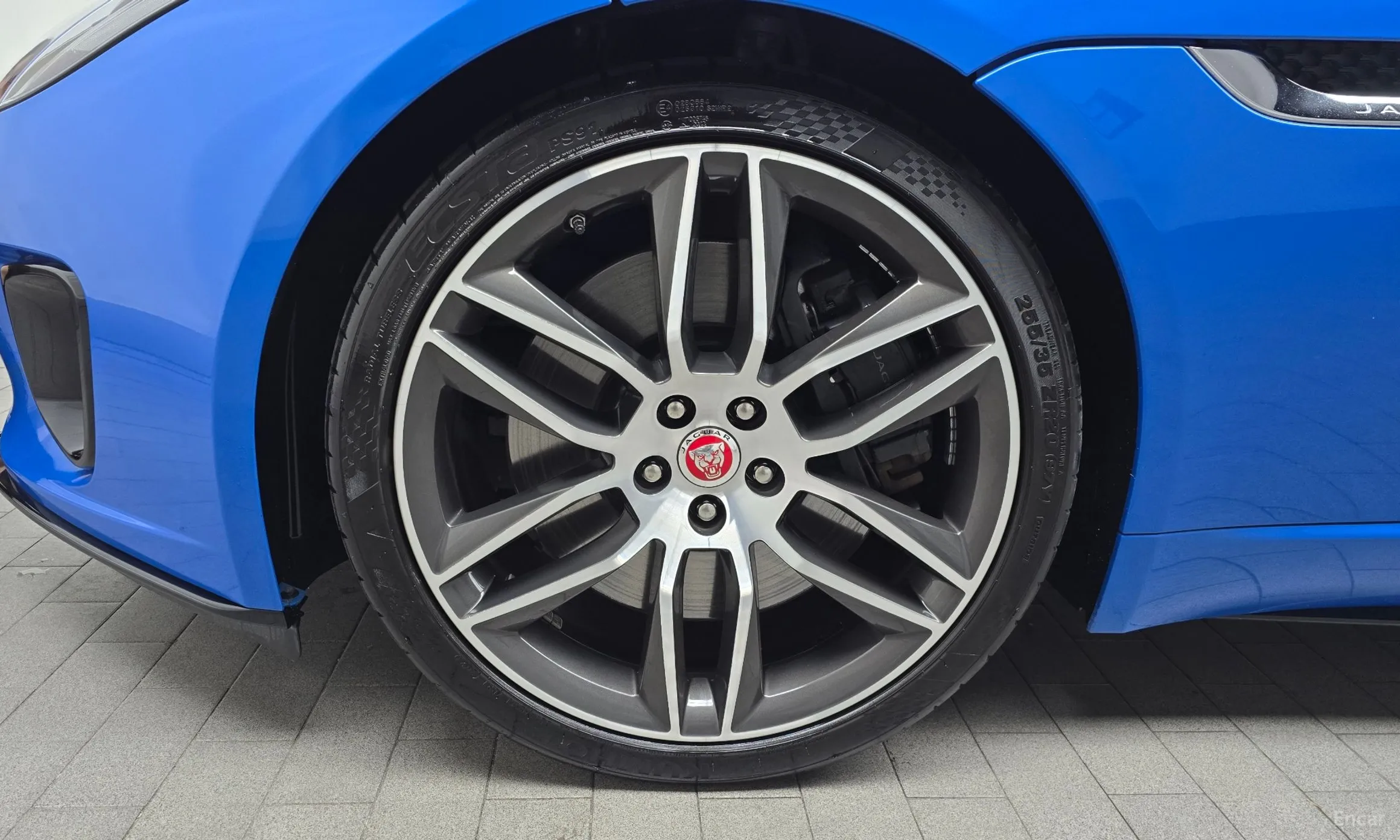 Jaguar F-TYPE превью 5