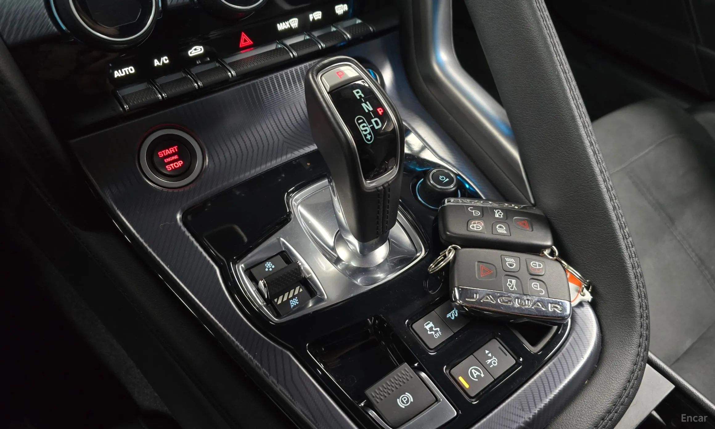 Jaguar F-TYPE превью 9