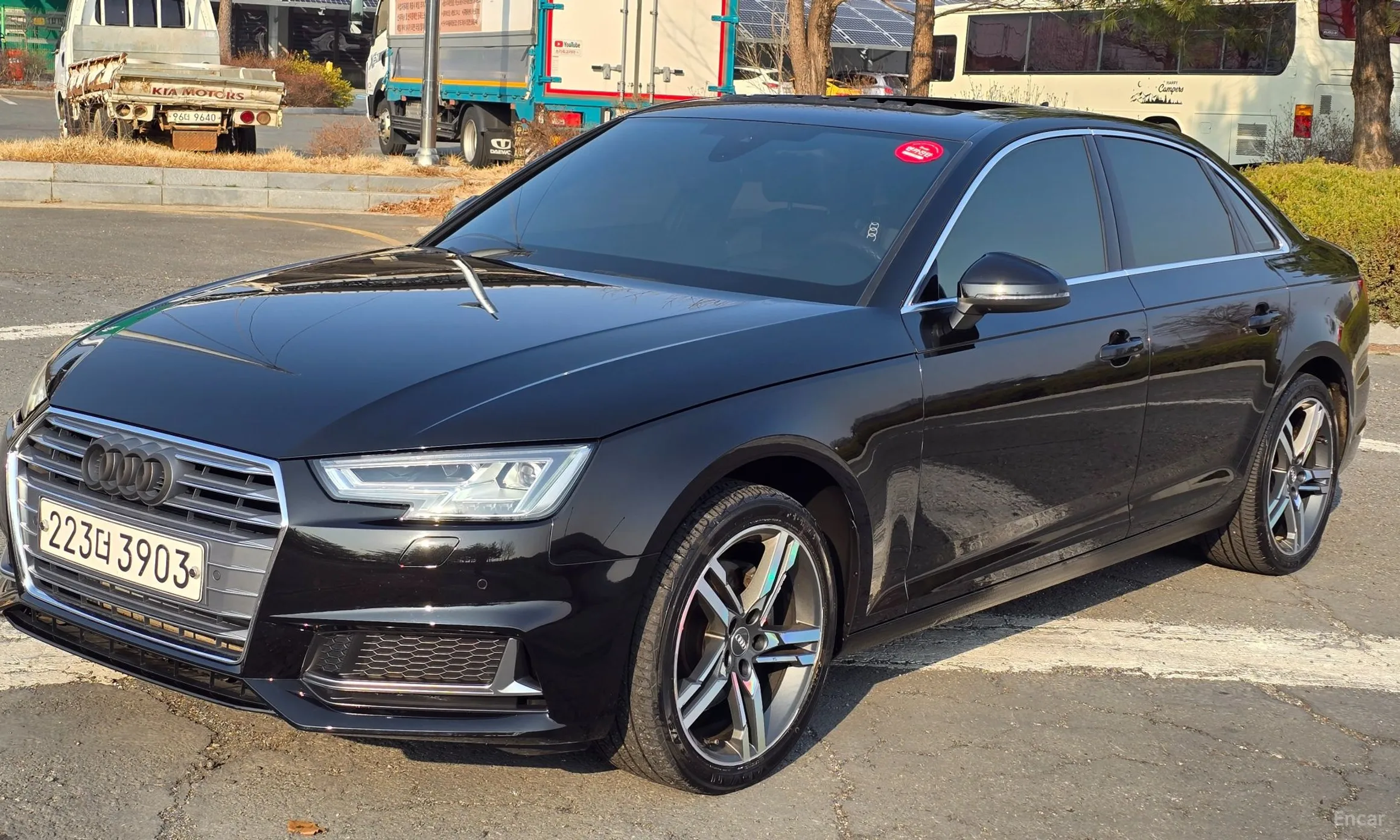 Audi A4 (B9)