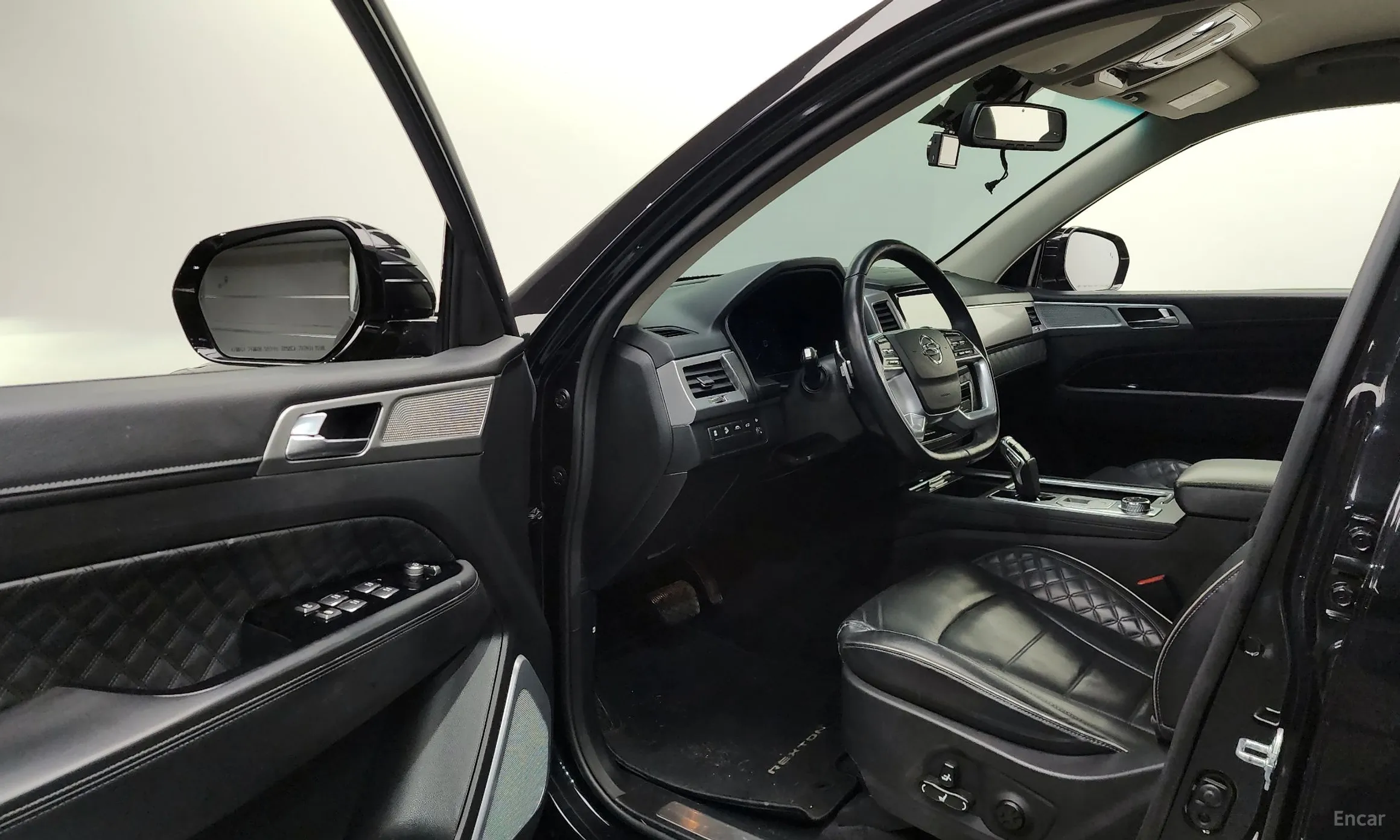 KG Mobility (SsangYong) Rexton превью 10