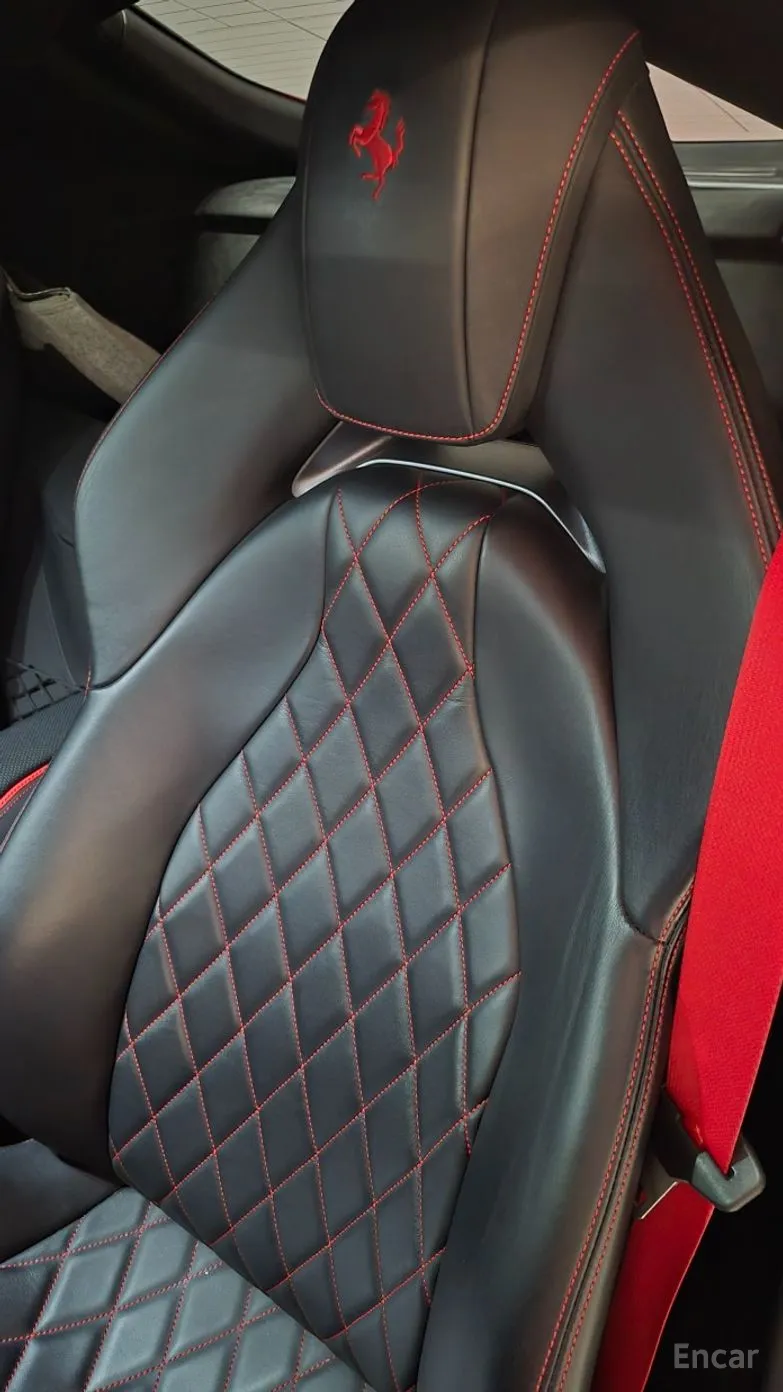 Ferrari 812 Superfast превью 14
