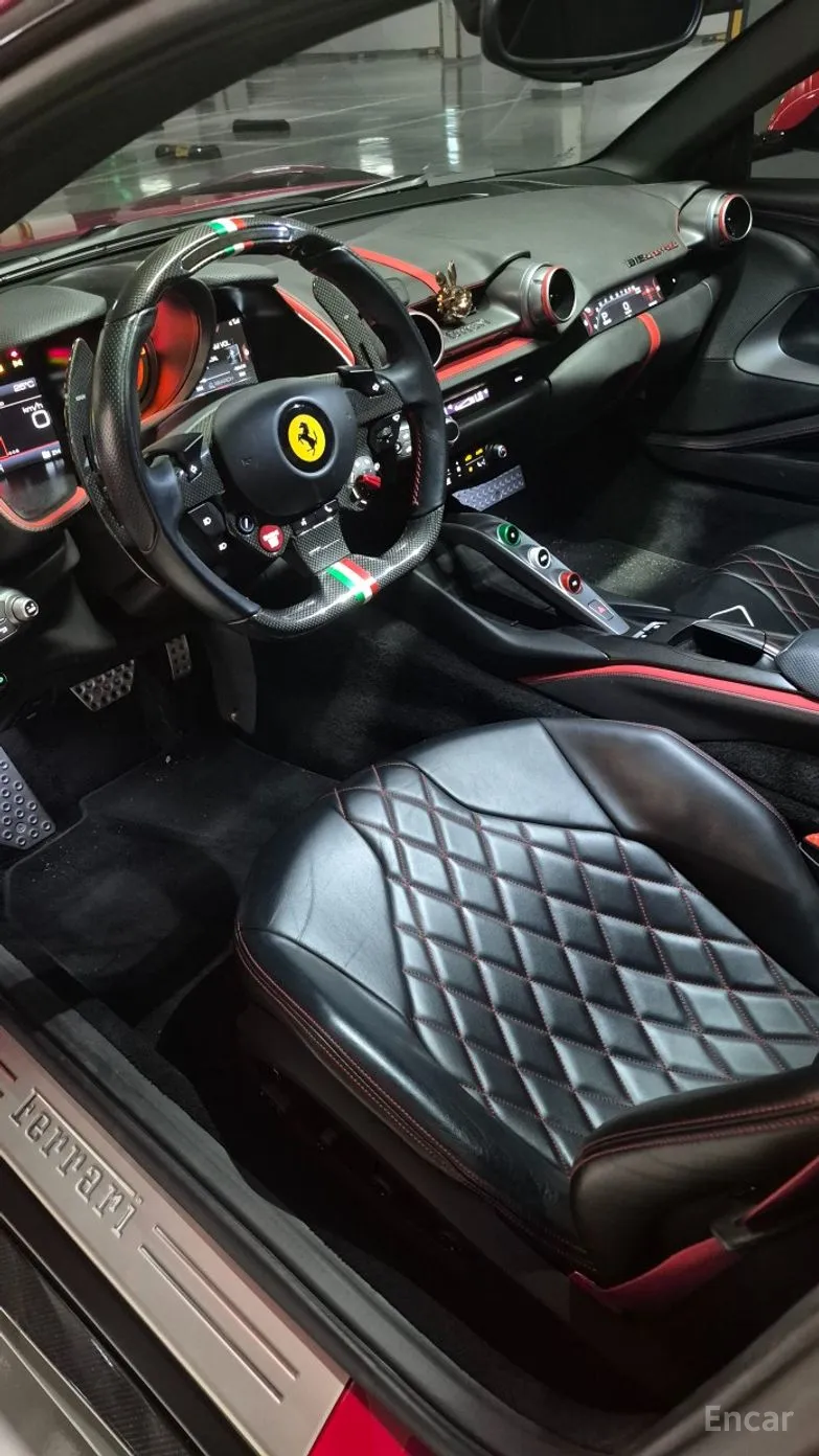 Ferrari 812 Superfast превью 9