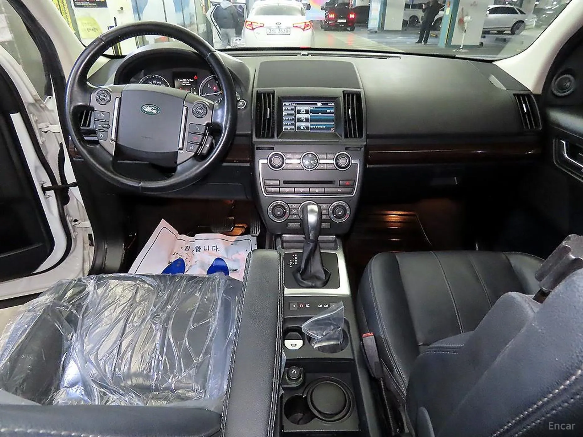 Land Rover Freelander 2 превью 10