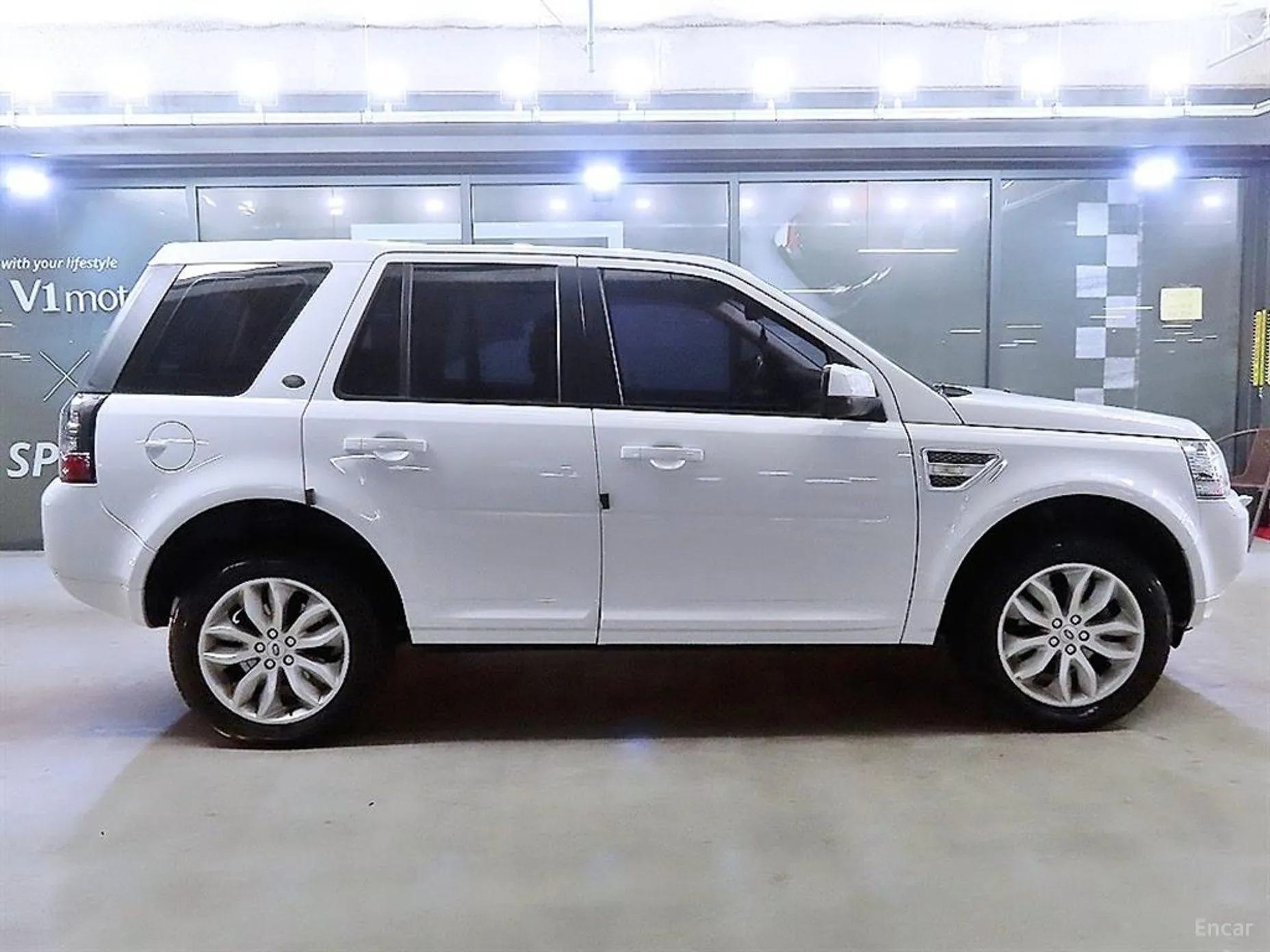Land Rover Freelander 2 превью 3