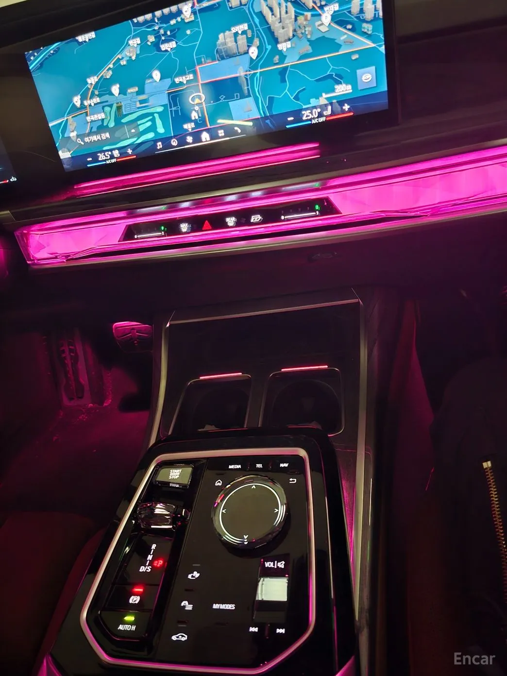 BMW 7 Series (G70) превью 8