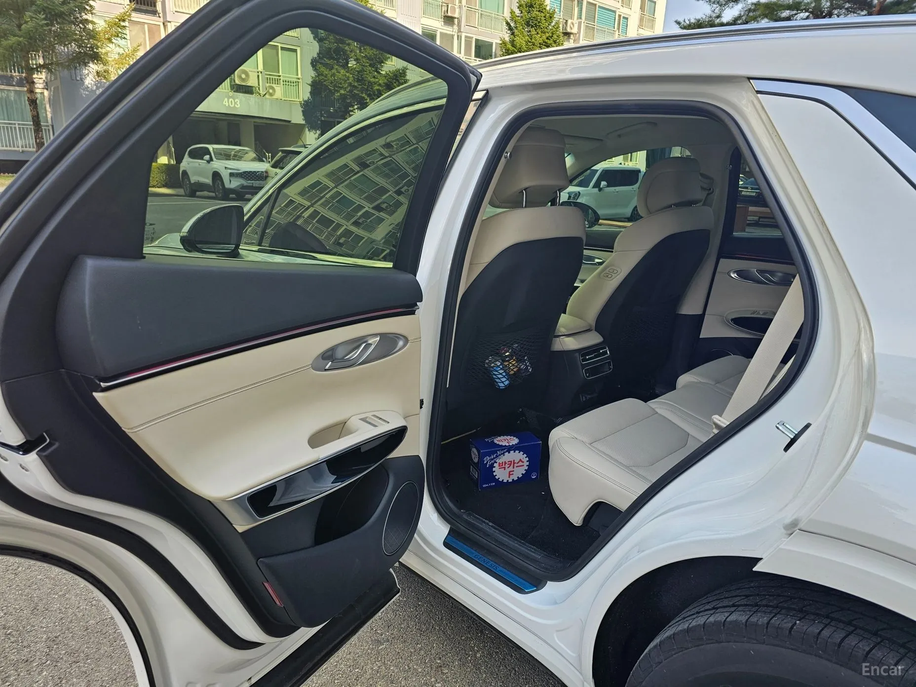 Genesis GV70 превью 11