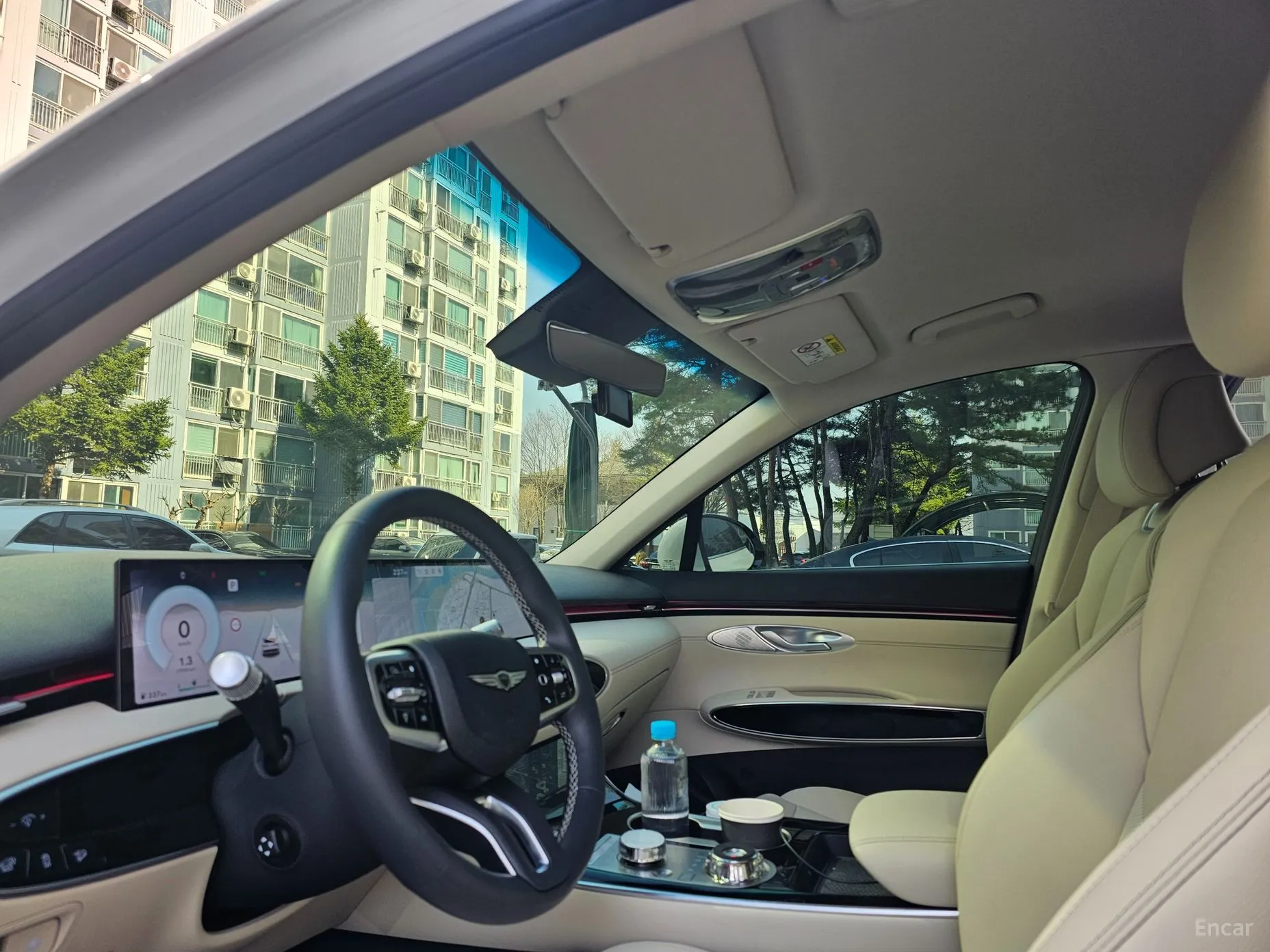Genesis GV70 превью 13