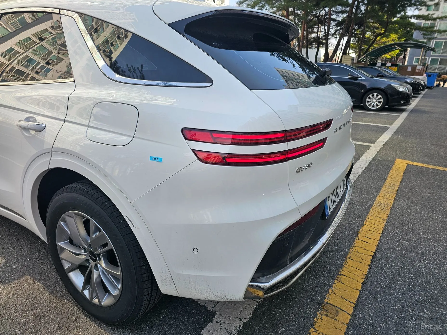Genesis GV70 превью 7
