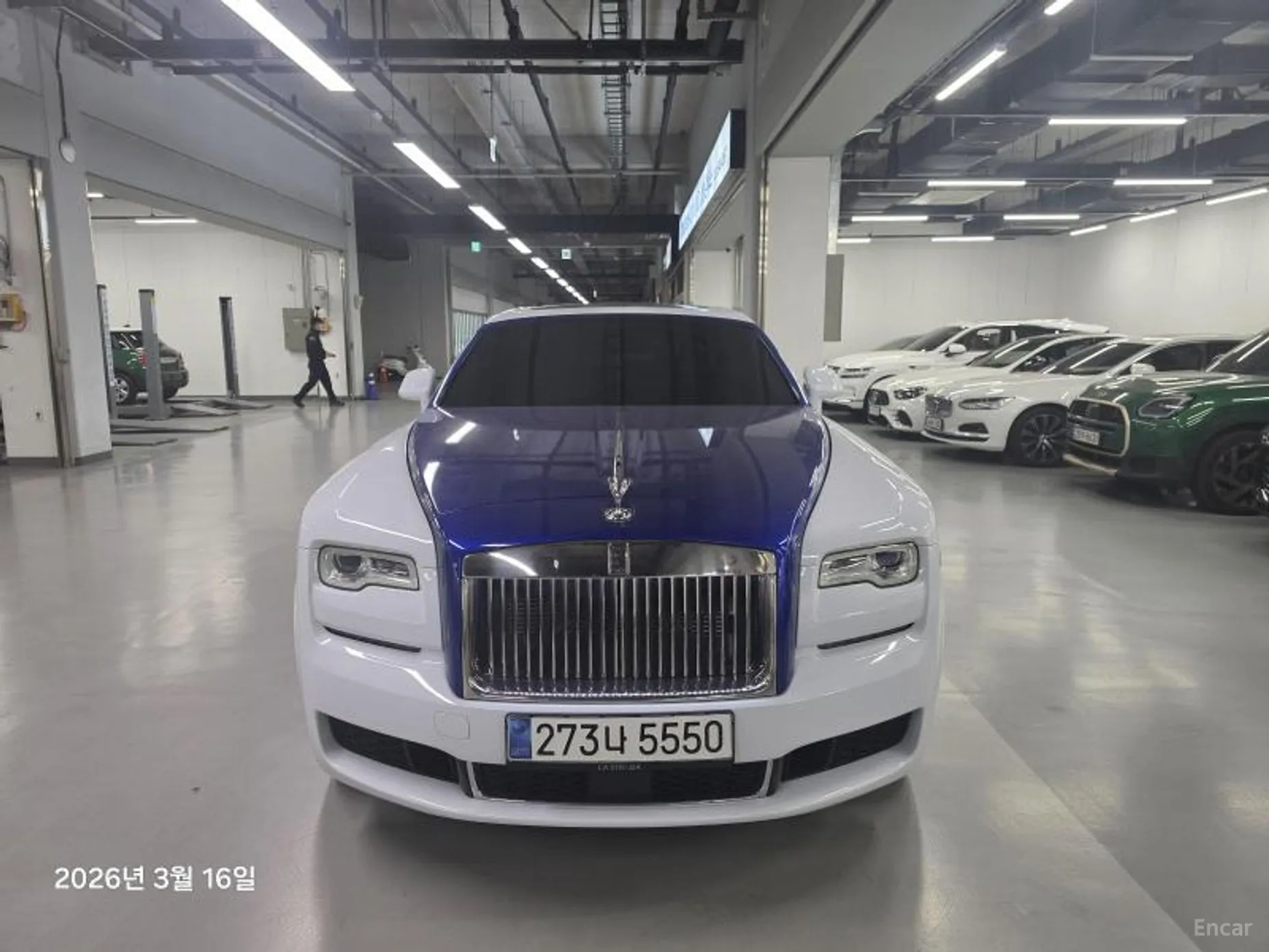 Rolls-Royce Ghost превью 3