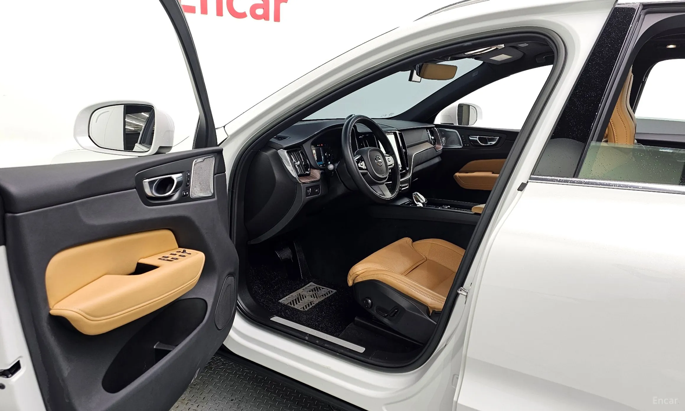 Volvo XC60 Gen 2 превью 10