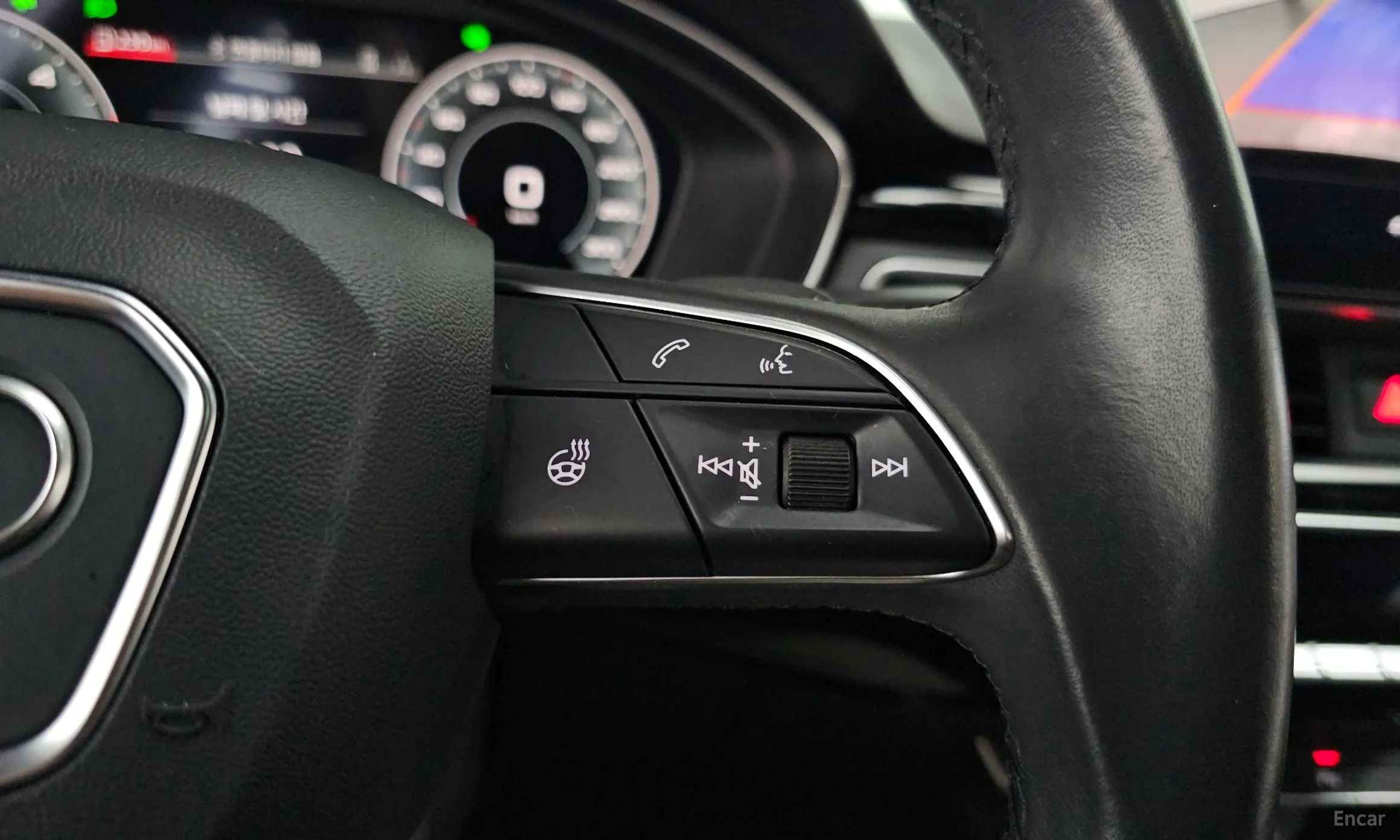 Audi A4 (B9) превью 19
