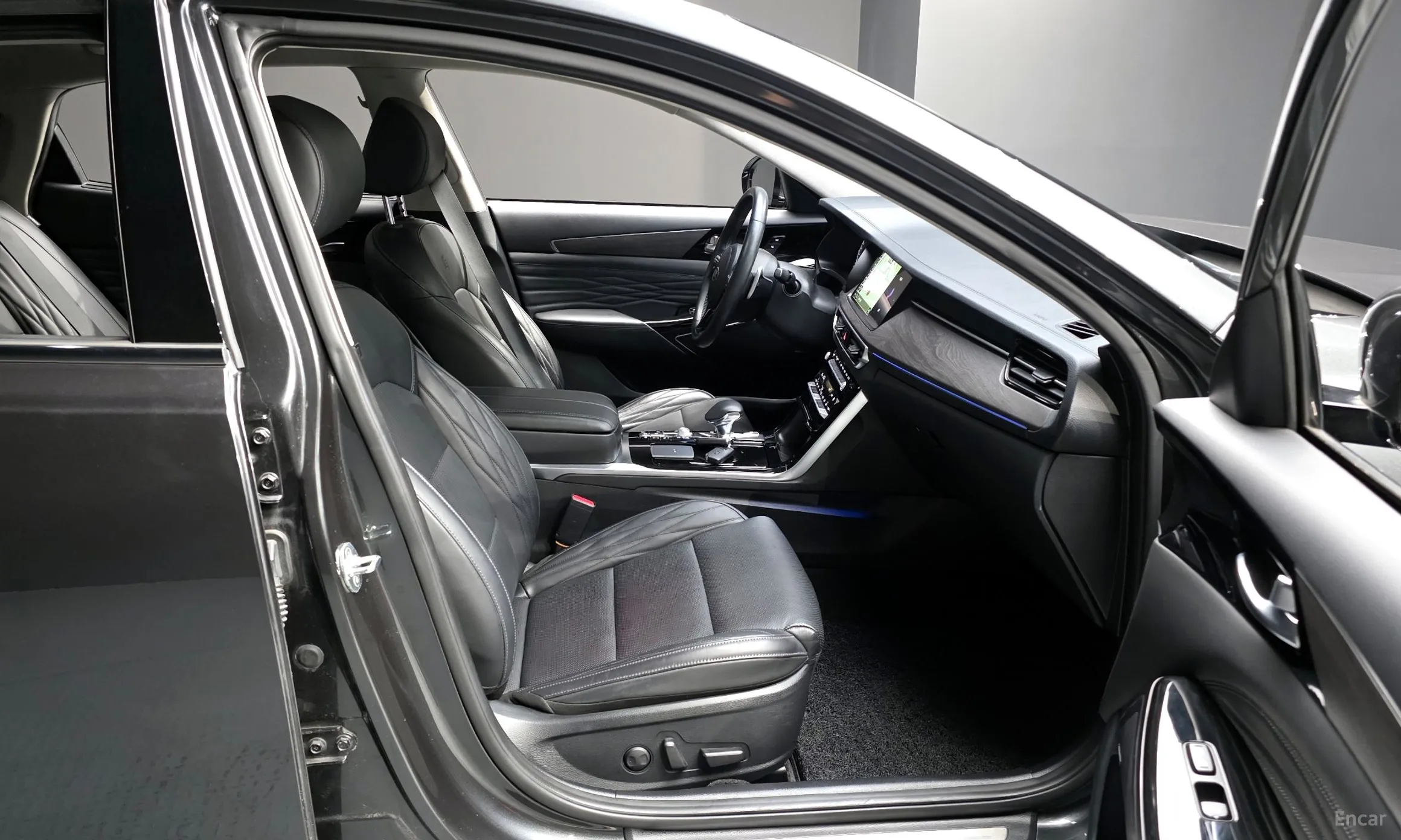 Kia K7 Premier превью 10