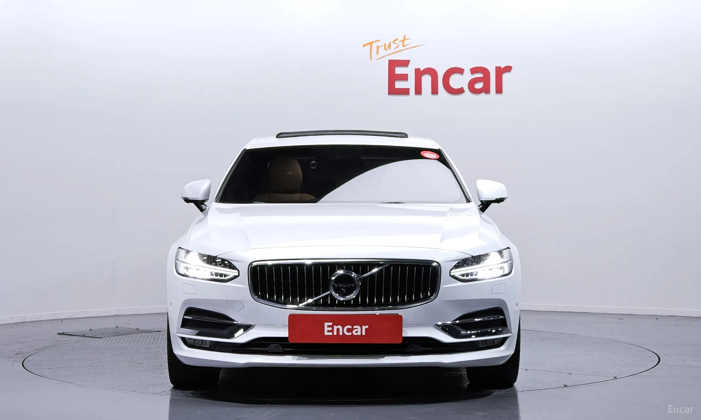 Volvo S90 превью 3