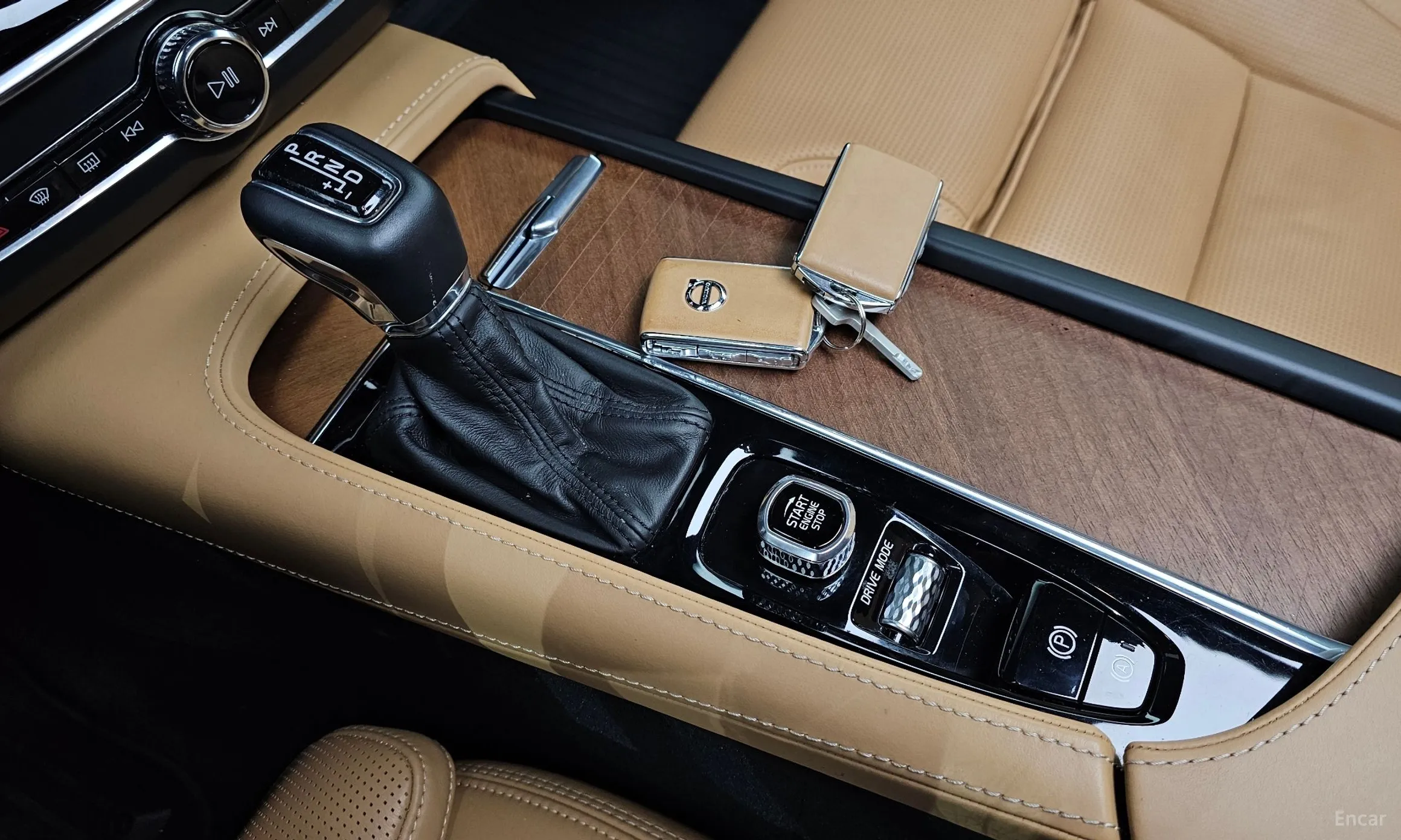 Volvo S90 превью 9