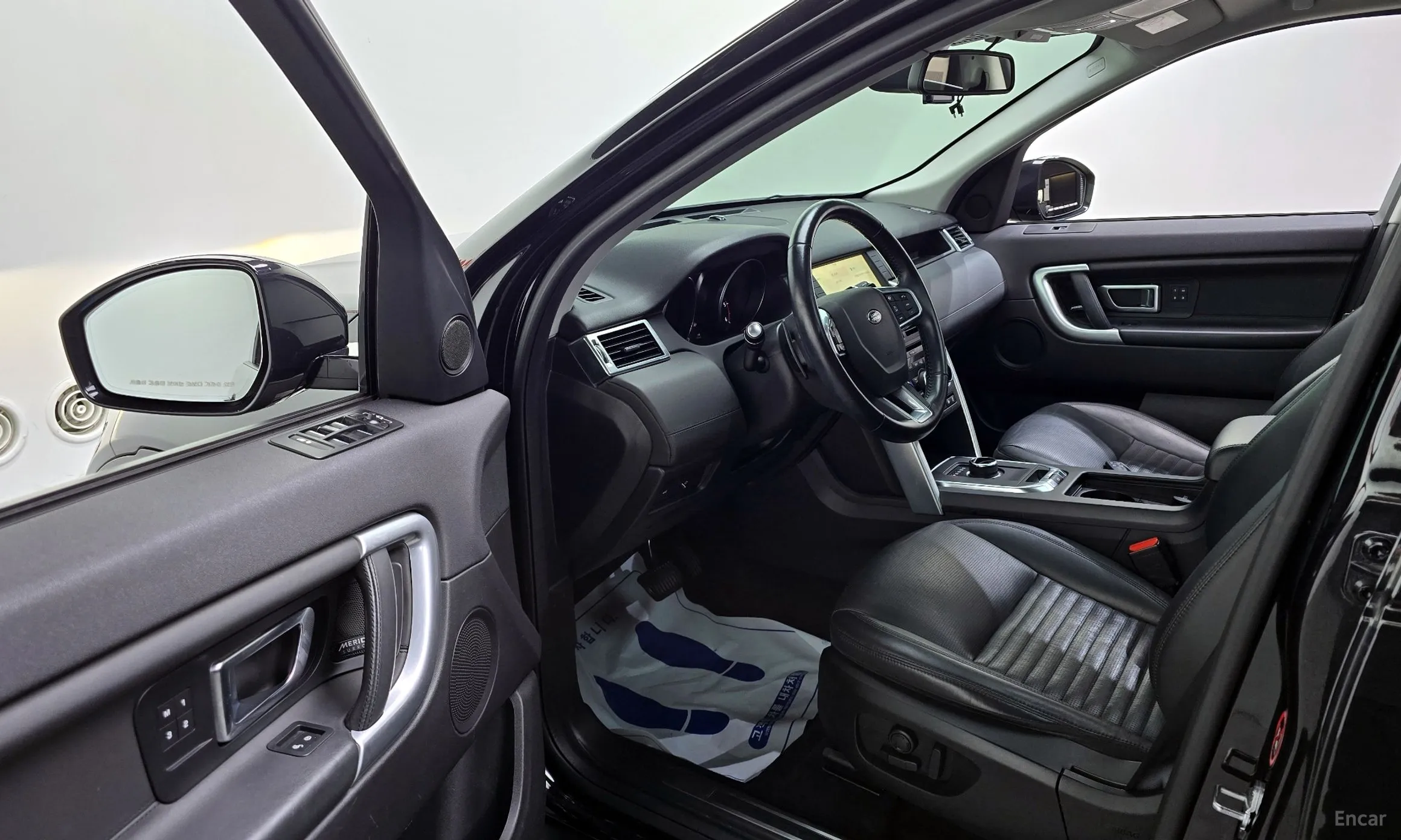 Land Rover Discovery Sports превью 10