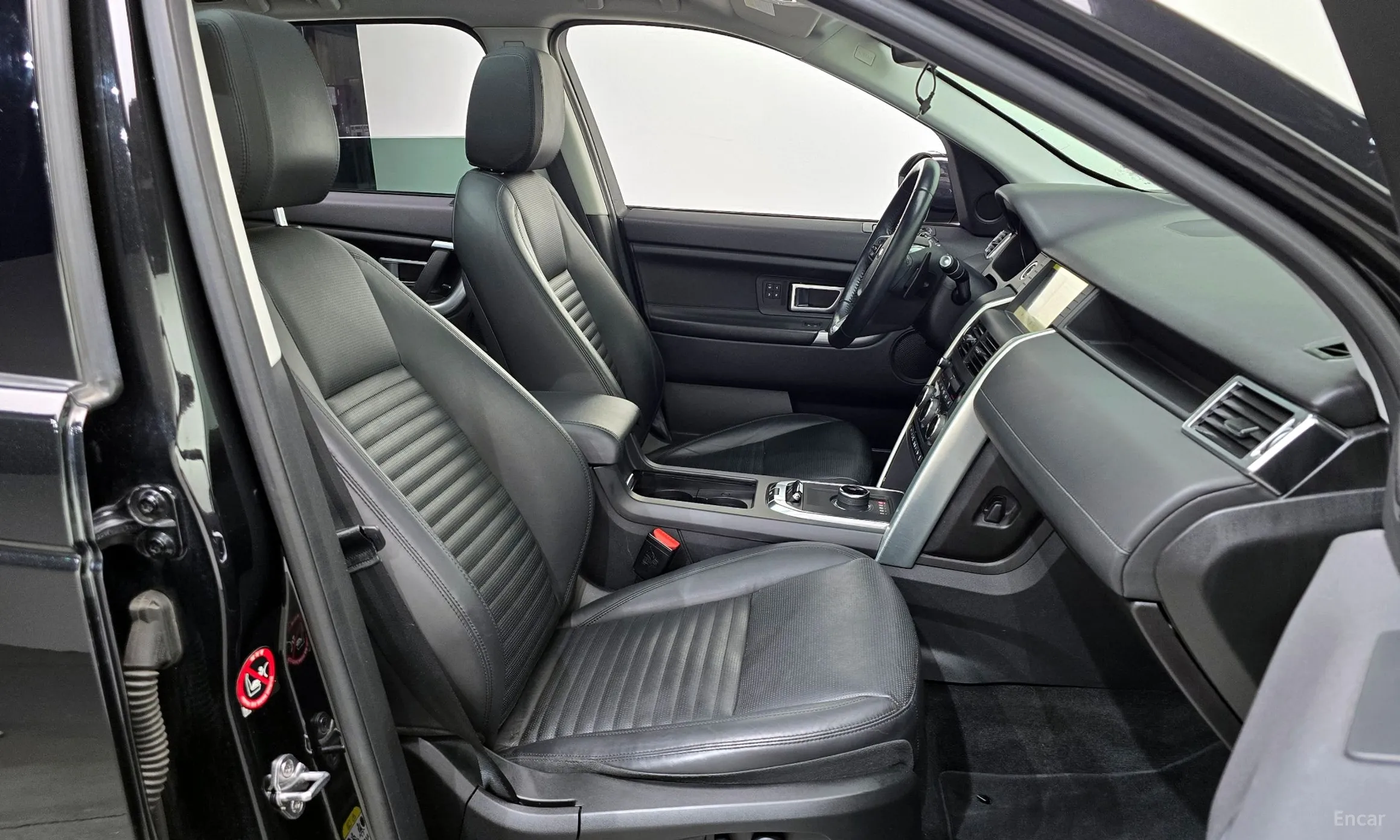 Land Rover Discovery Sports превью 12