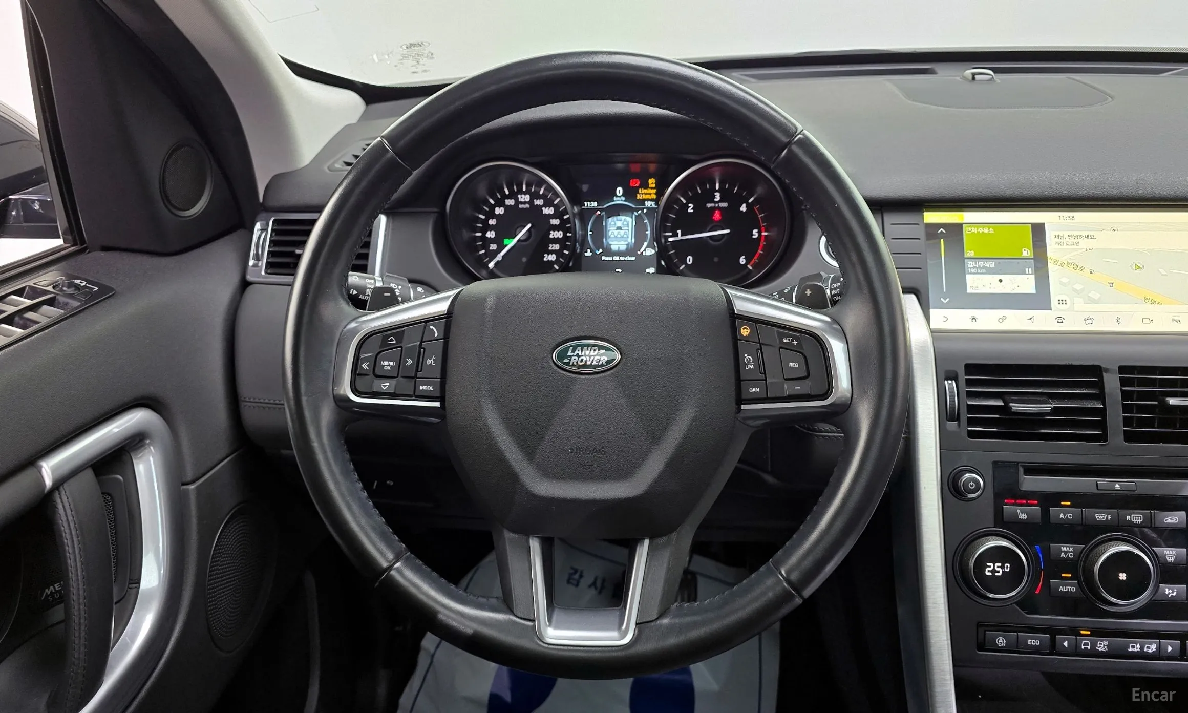 Land Rover Discovery Sports превью 14