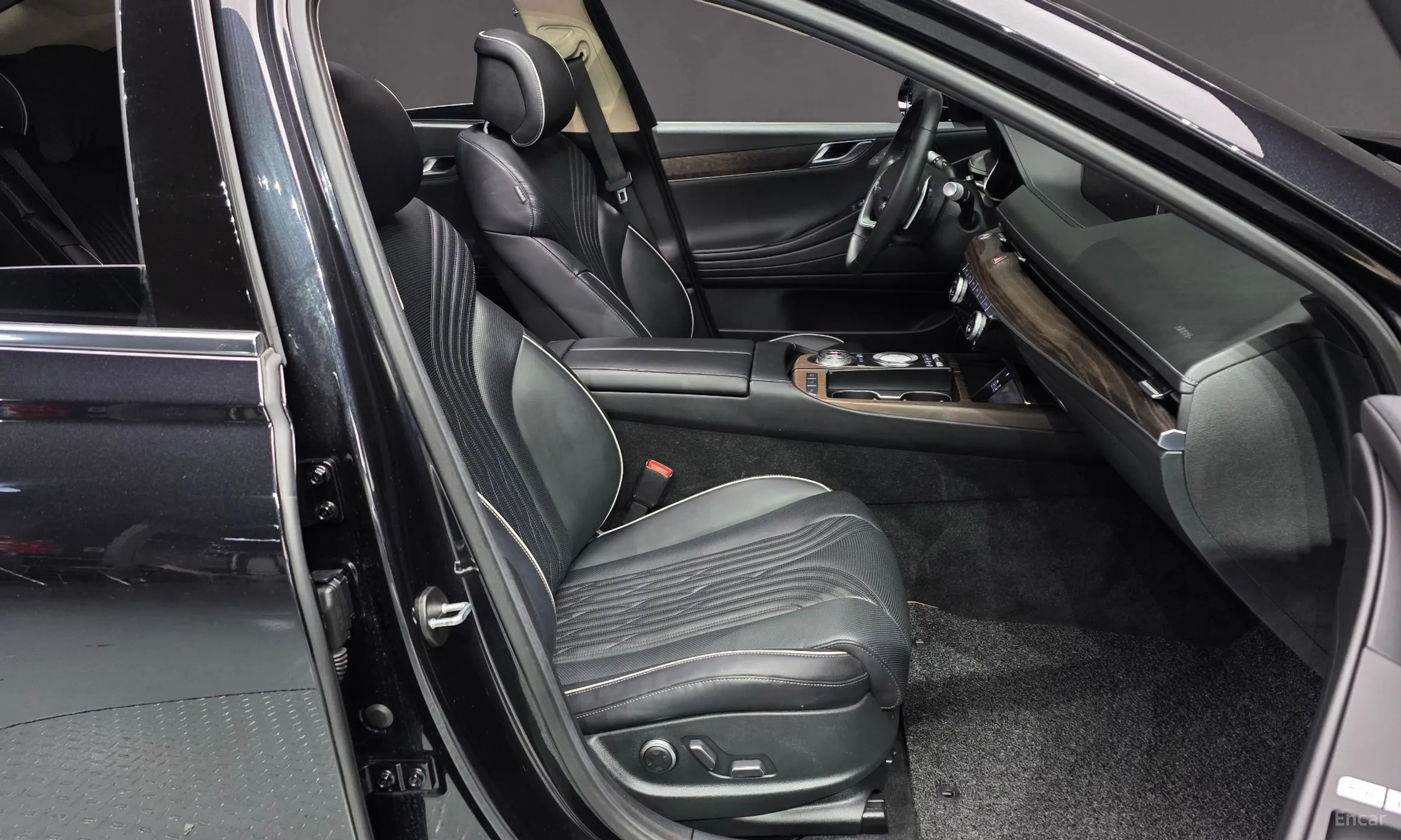 Genesis G80 (RG3) превью 10