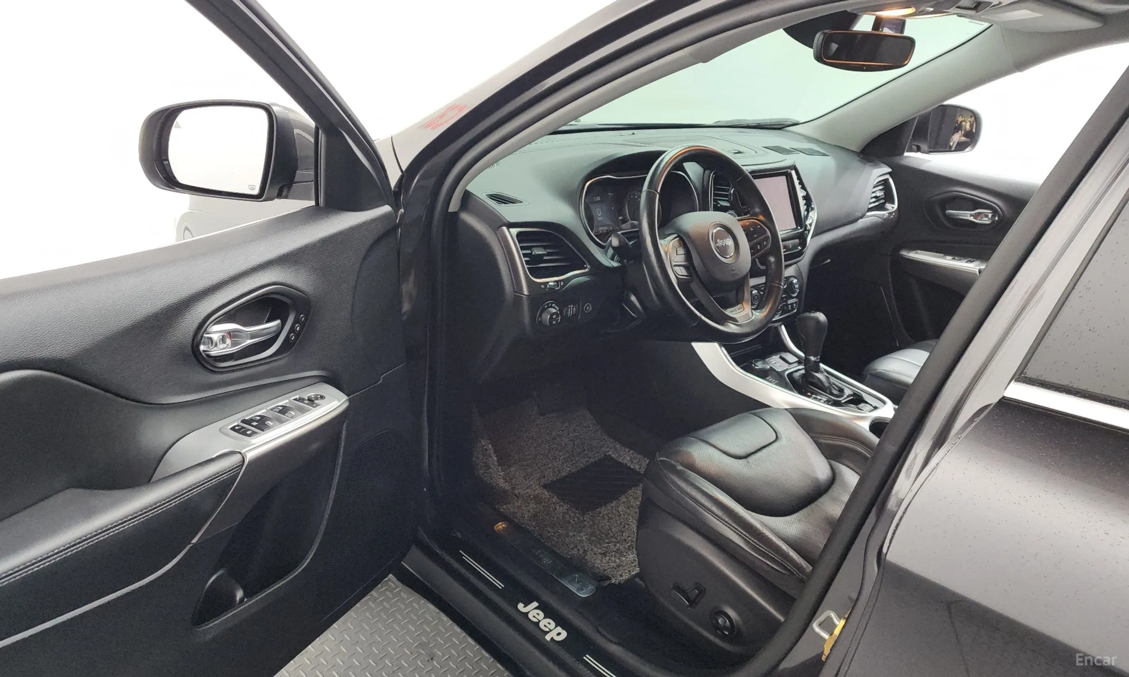 Jeep Cherokee (KL) превью 10