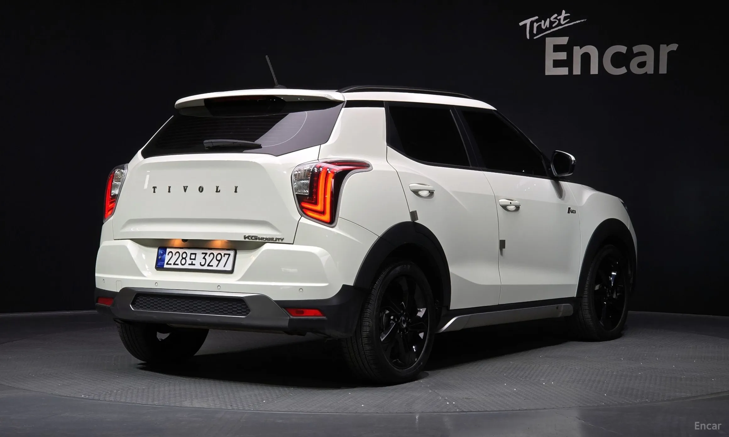 KG Mobility (SsangYong) Tivoli превью 2