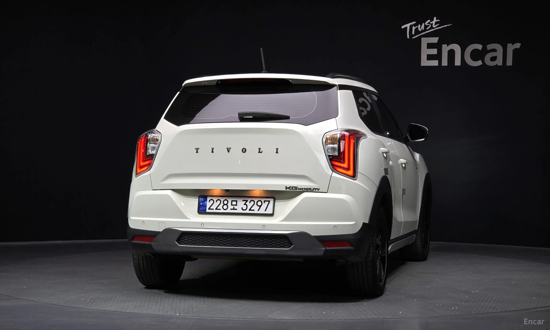 KG Mobility (SsangYong) Tivoli превью 4