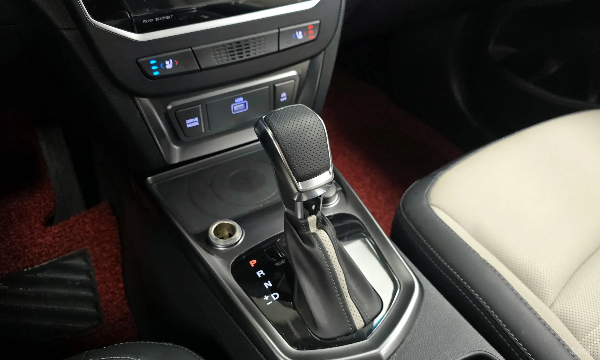 KG Mobility (SsangYong) Tivoli превью 9