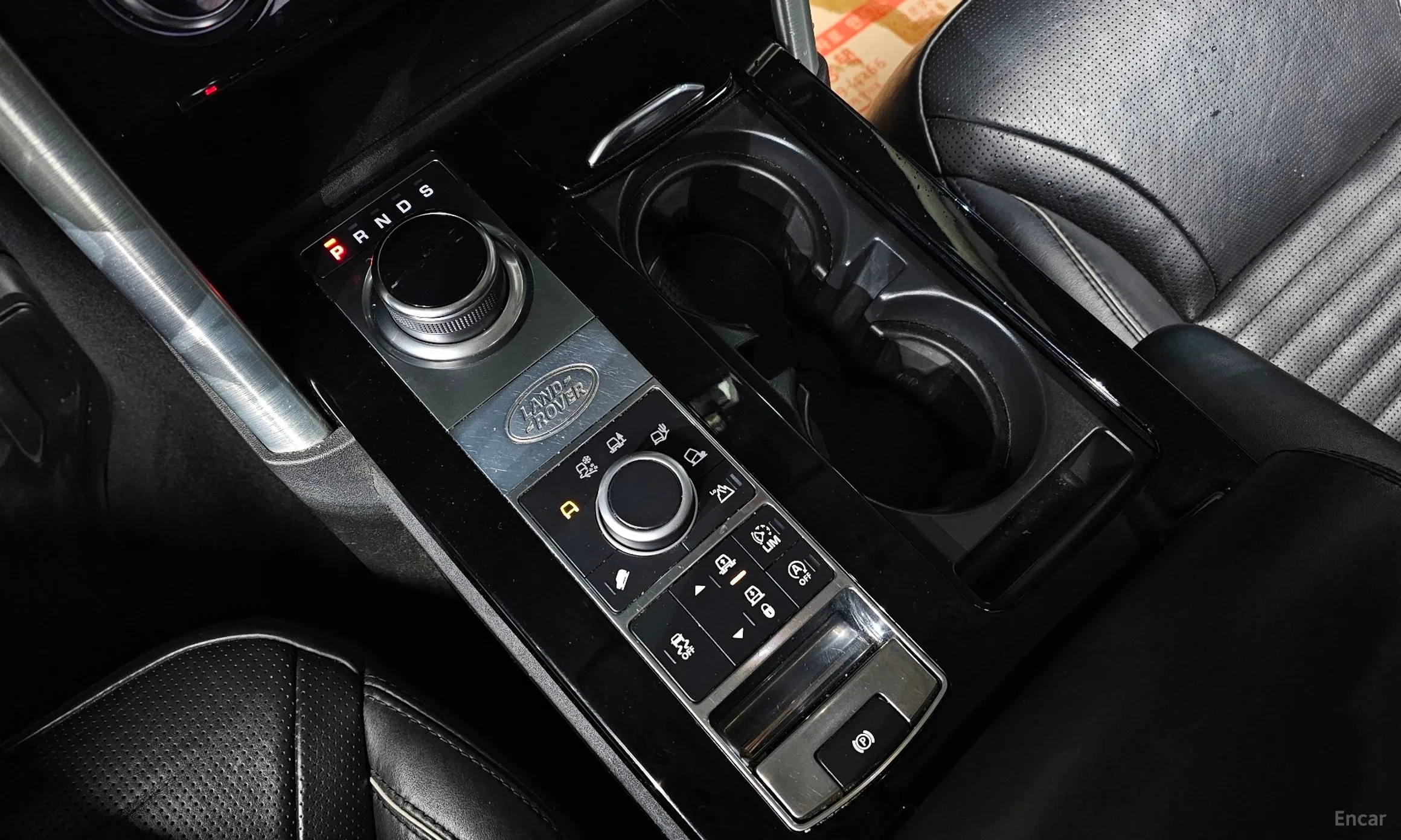 Land Rover Discovery 5 превью 9