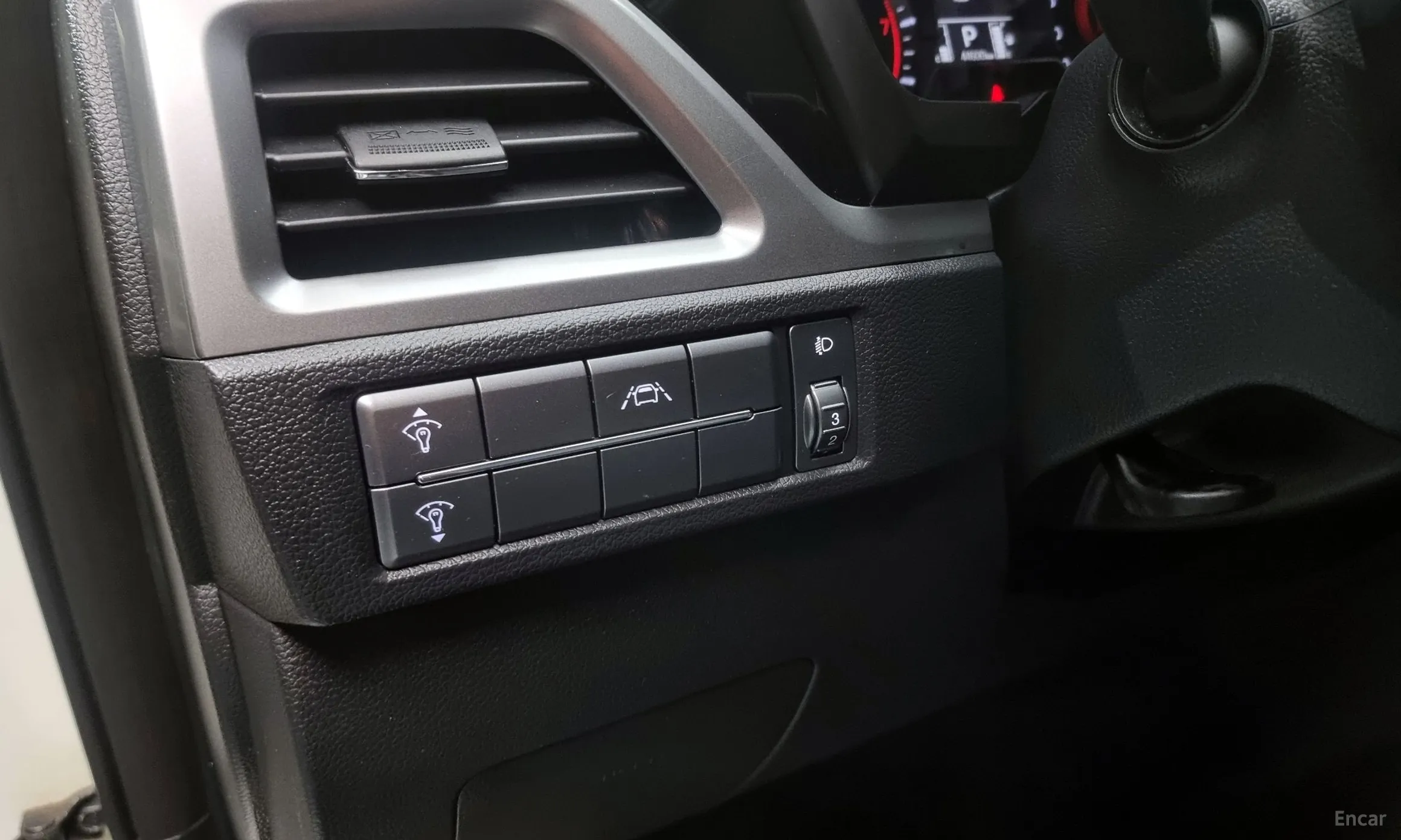 KG Mobility (SsangYong) Beautiful Korando превью 17