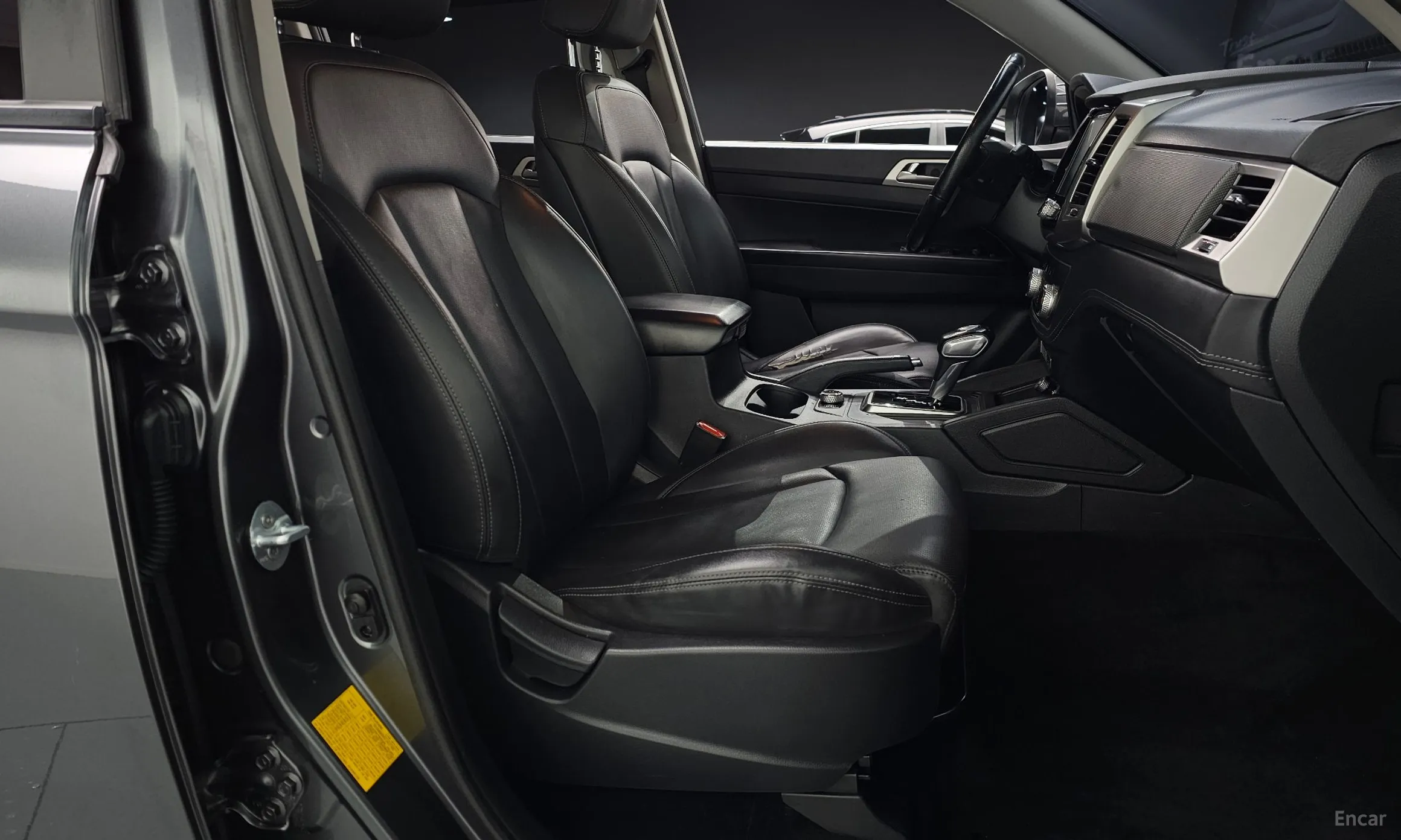 KG Mobility (SsangYong) Rexton Sports превью 10