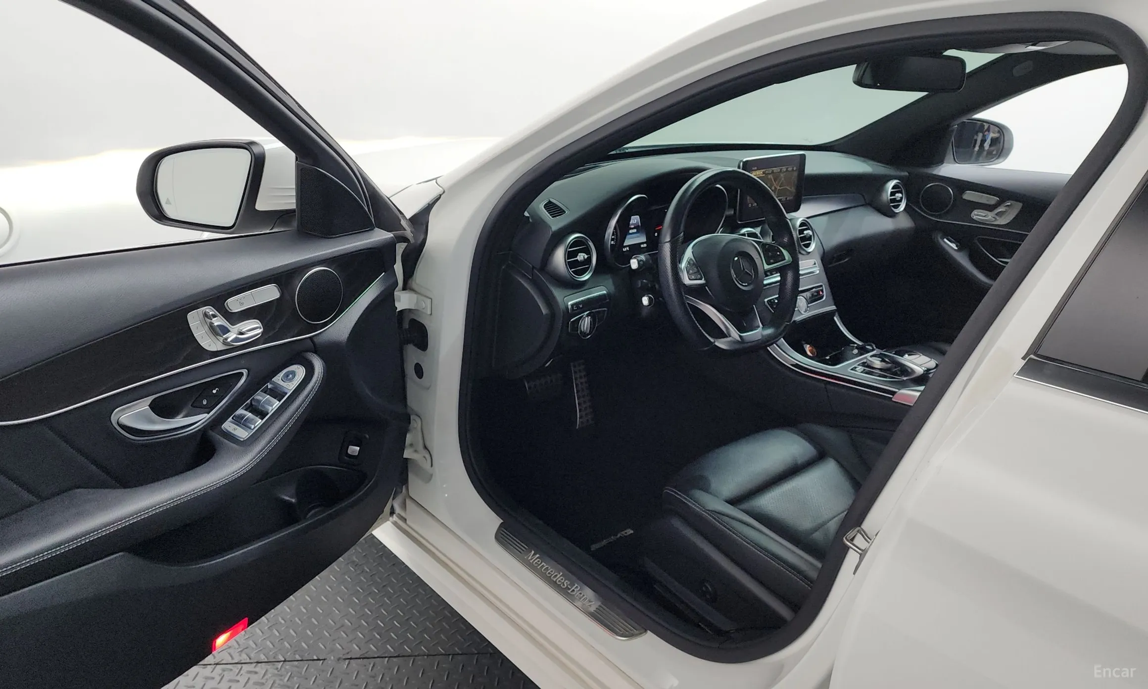 Mercedes Benz C-Class W205 превью 10