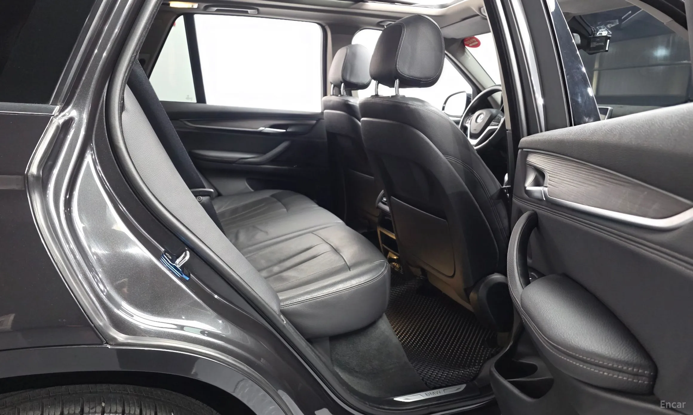 BMW X5 (F15) превью 12