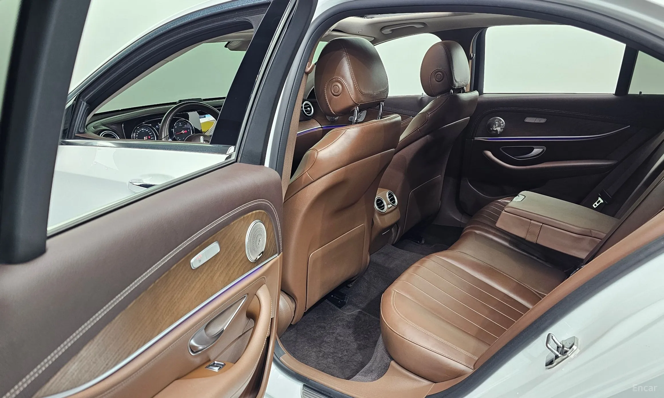 Mercedes Benz E-Class W213 превью 11