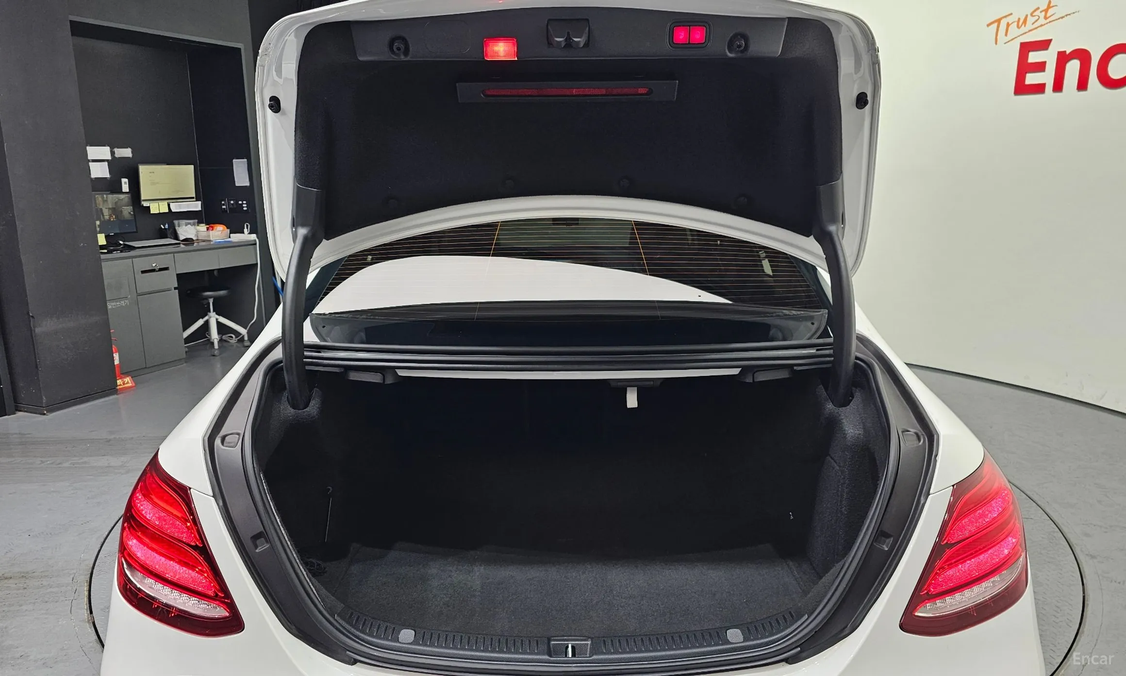 Mercedes Benz E-Class W213 превью 20