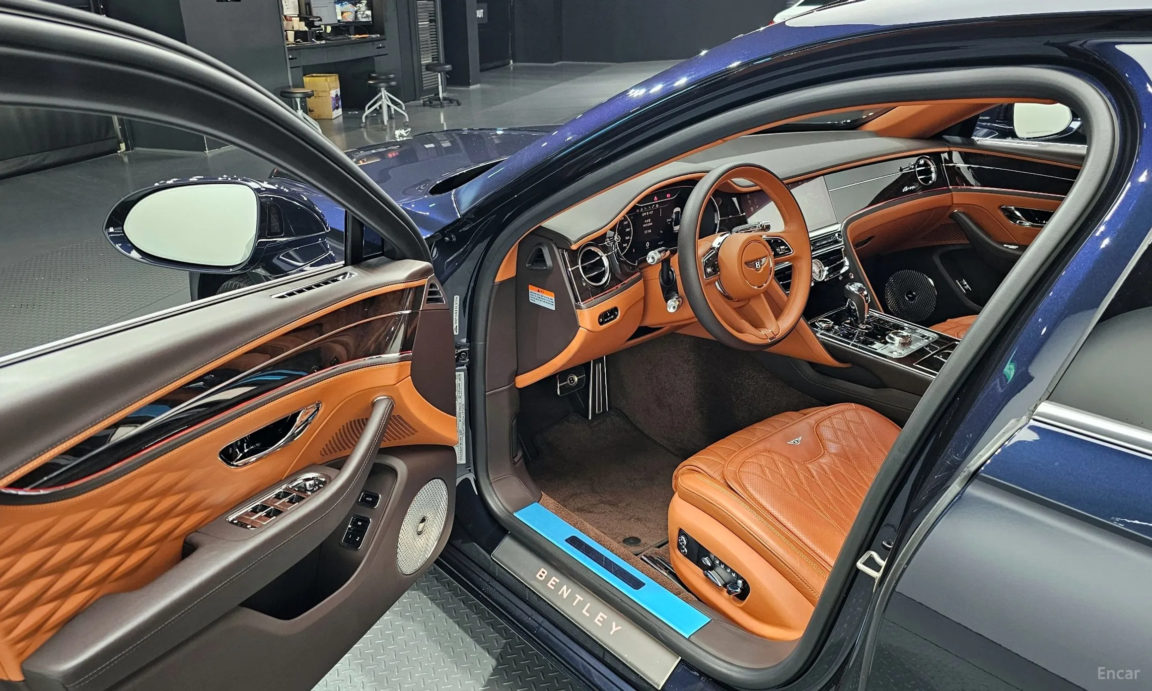 Bentley Flying Spur 3rd Generation превью 11
