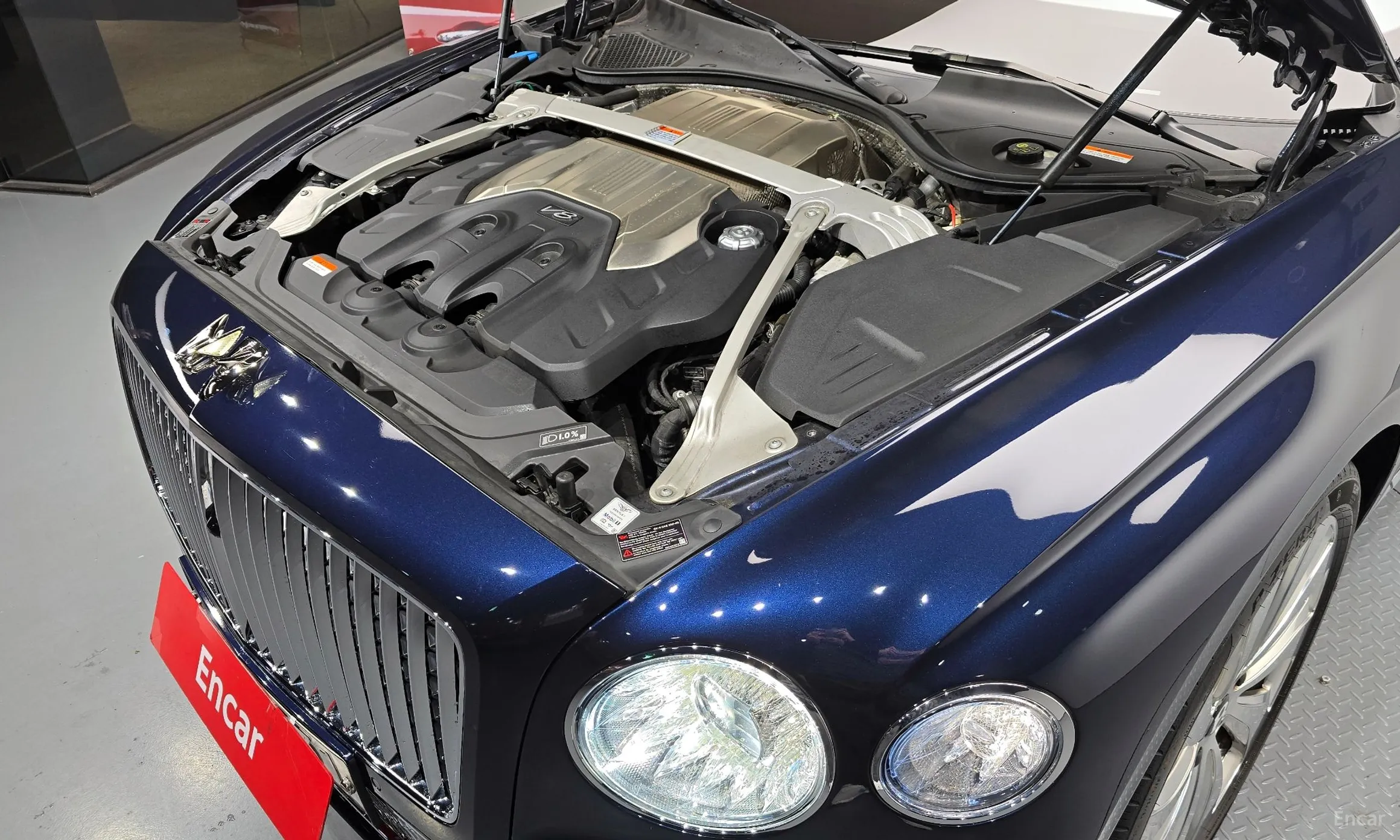 Bentley Flying Spur 3rd Generation превью 6