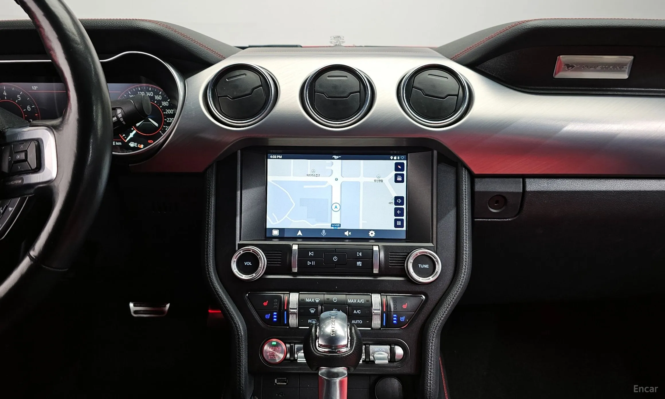 Ford Mustang превью 14