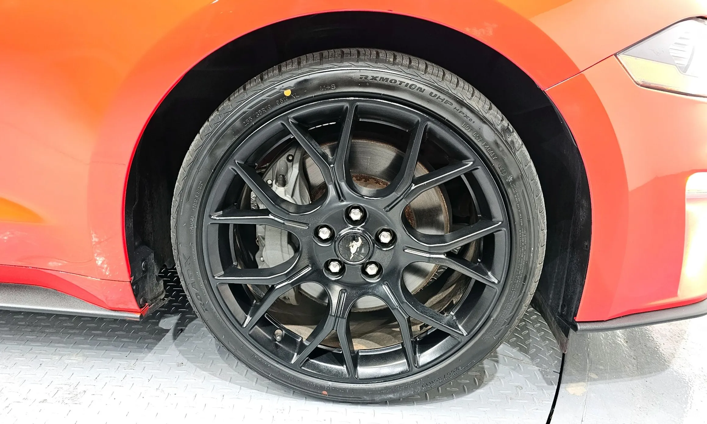 Ford Mustang превью 5