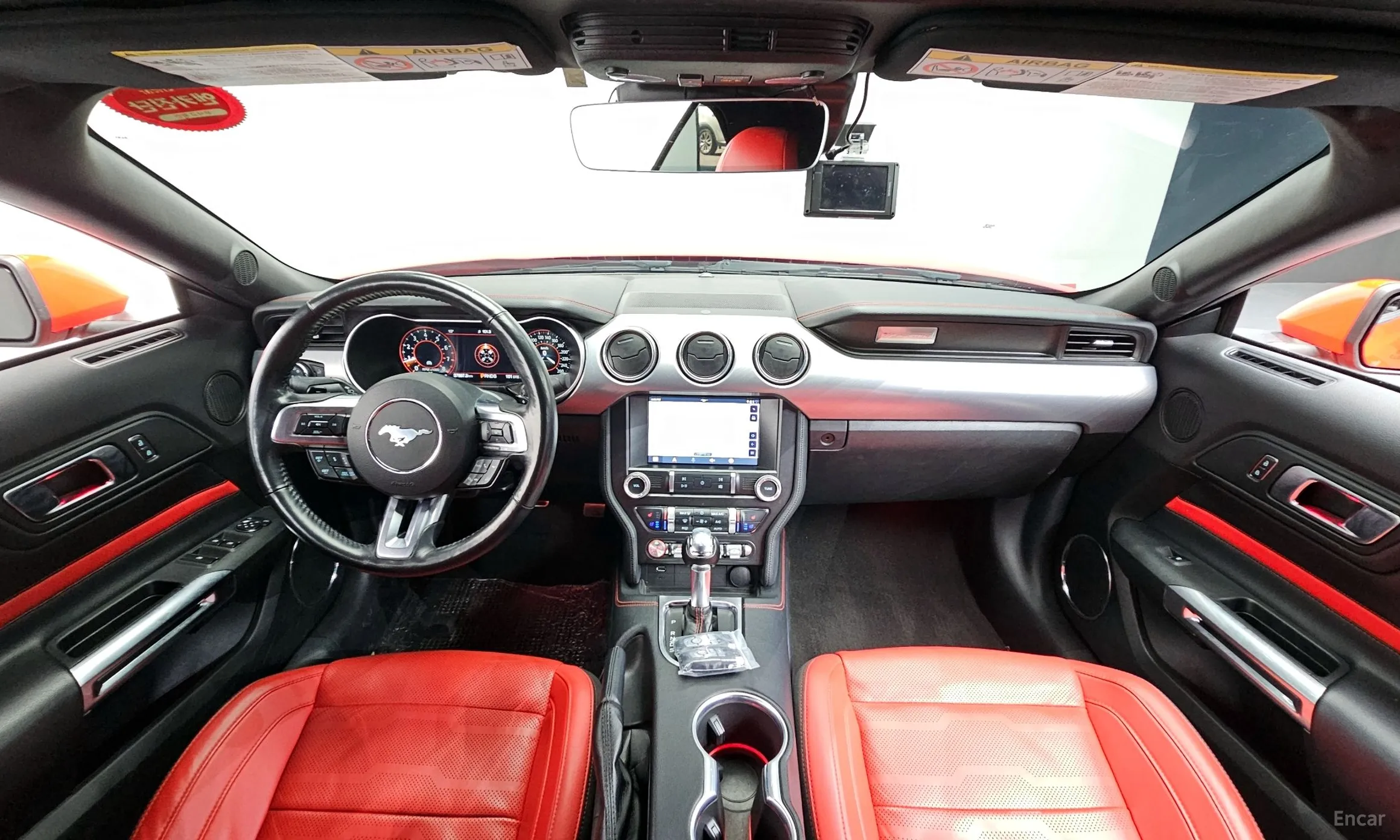 Ford Mustang превью 7