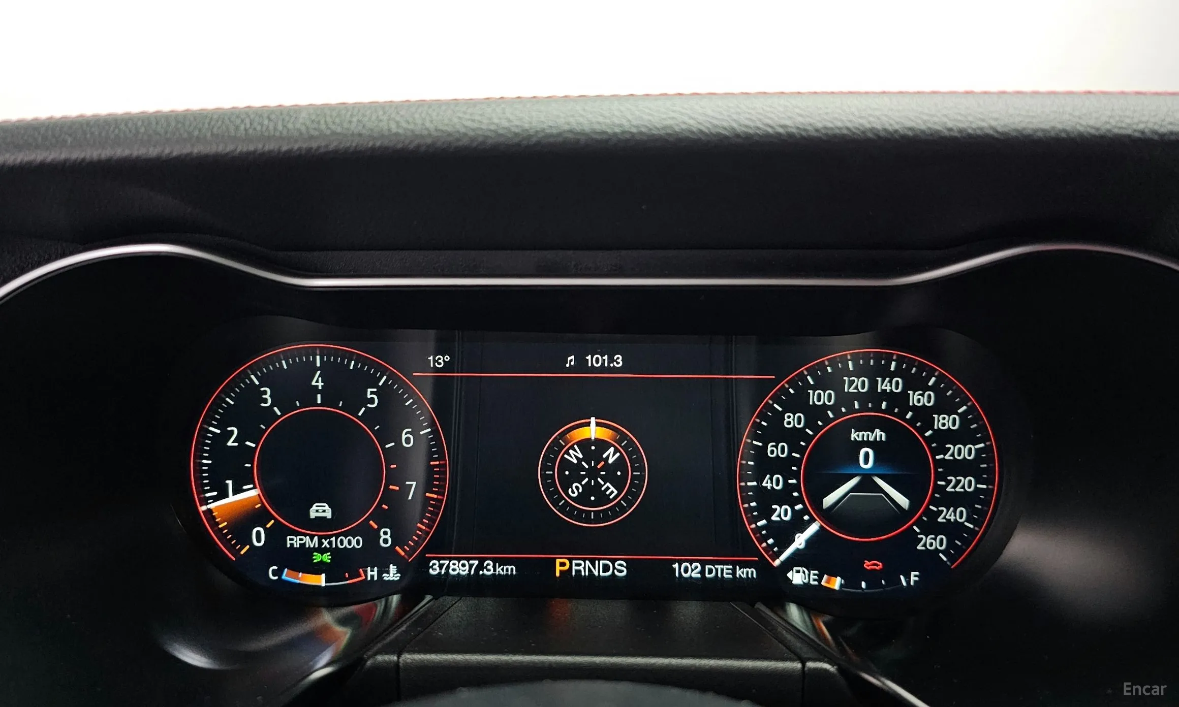 Ford Mustang превью 8