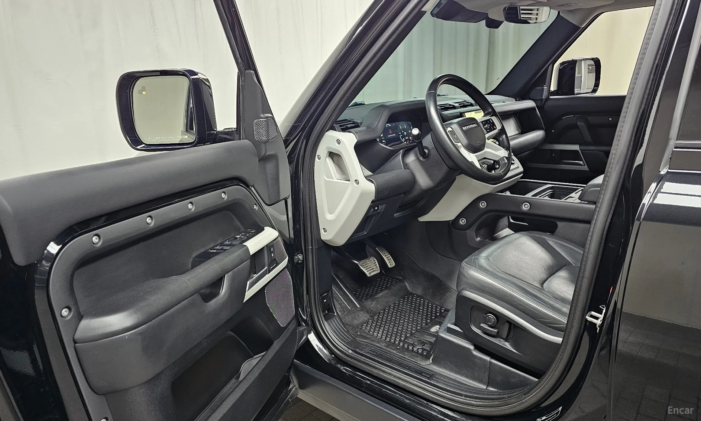 Land Rover Defender (L663) превью 10