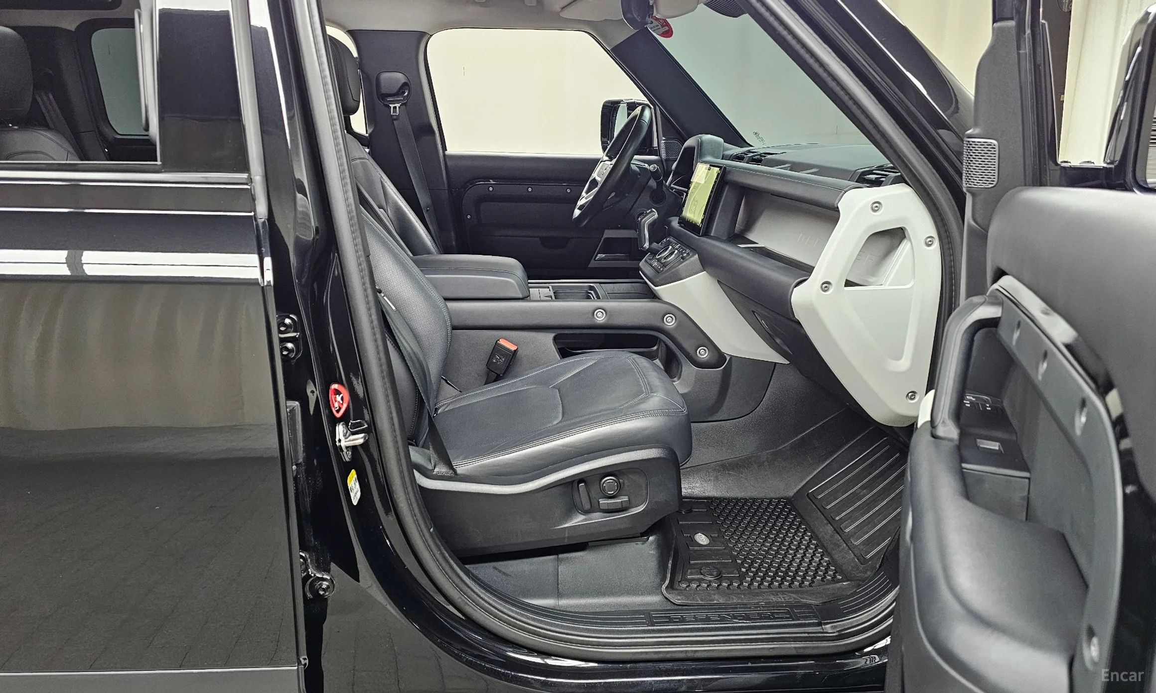 Land Rover Defender (L663) превью 11